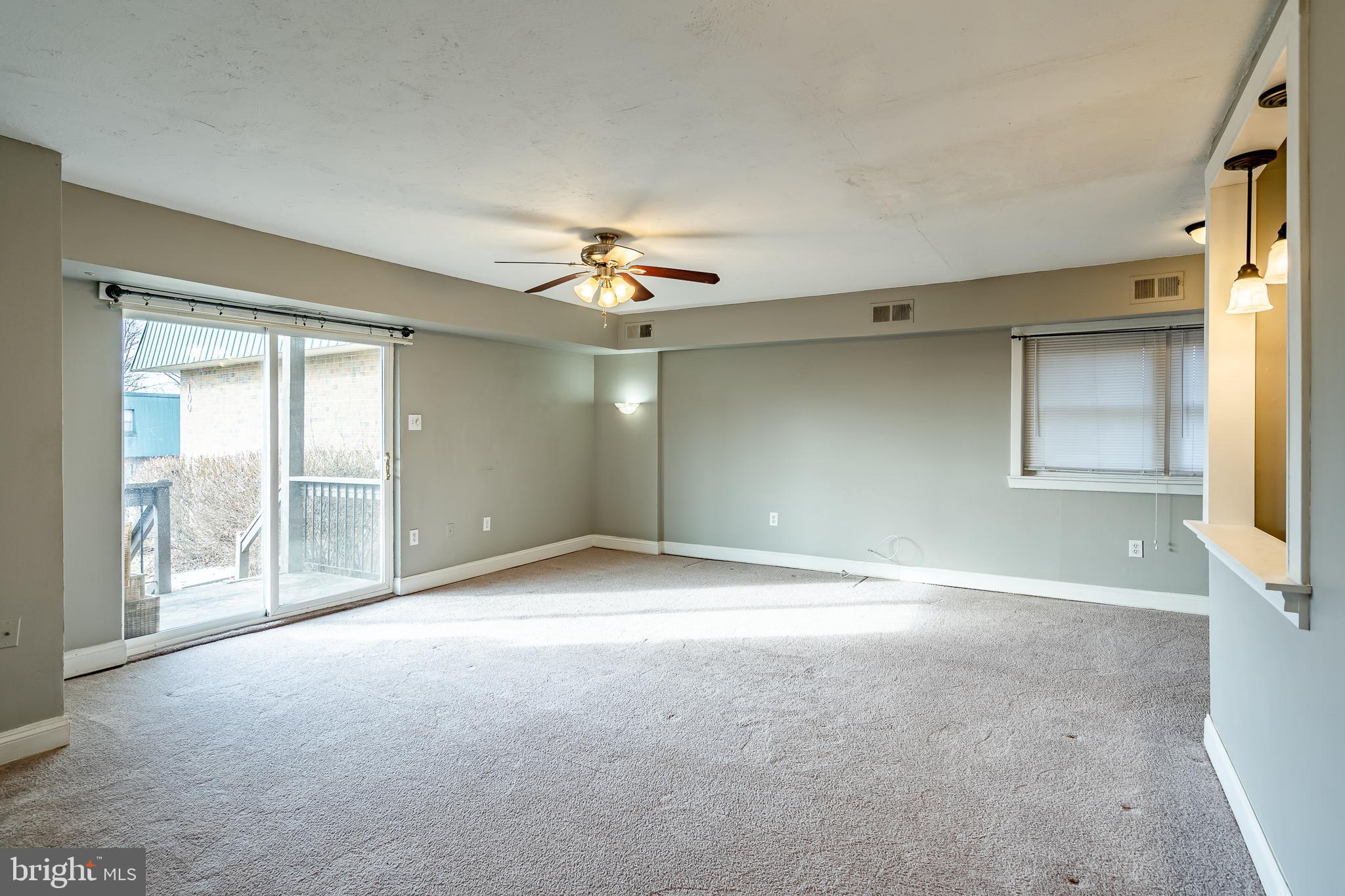 THE MEADOWS - Residential Lease