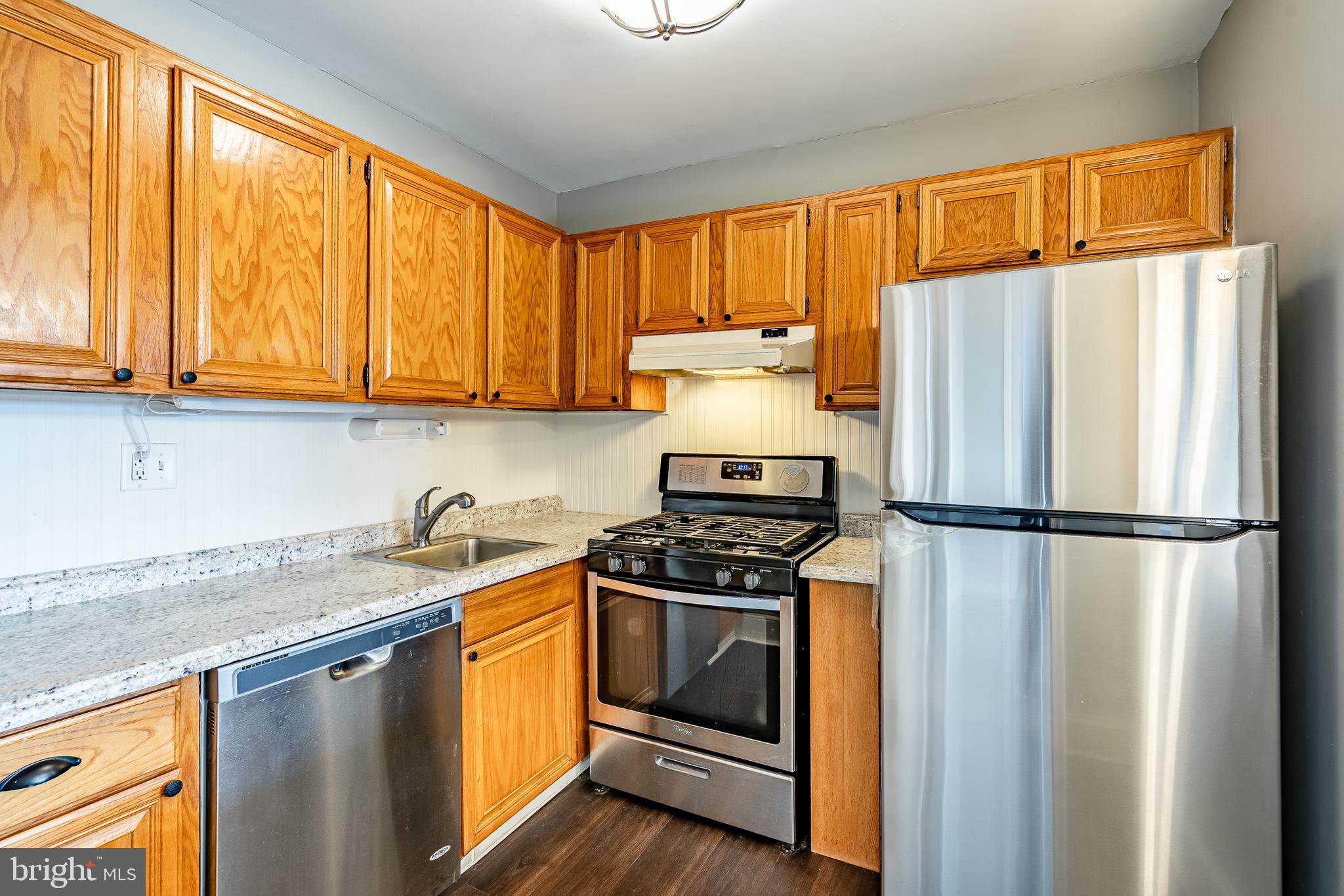 THE MEADOWS - Residential Lease