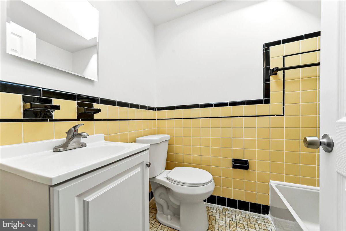 LANSDOWNE PARK - Residential