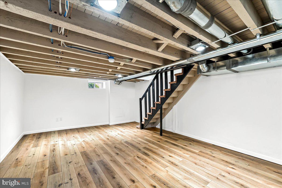 LANSDOWNE PARK - Residential