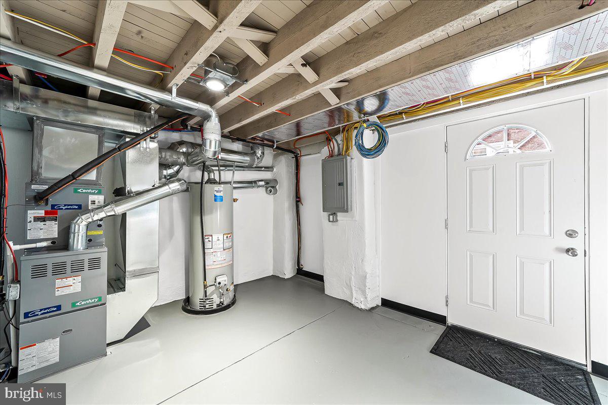 LANSDOWNE PARK - Residential