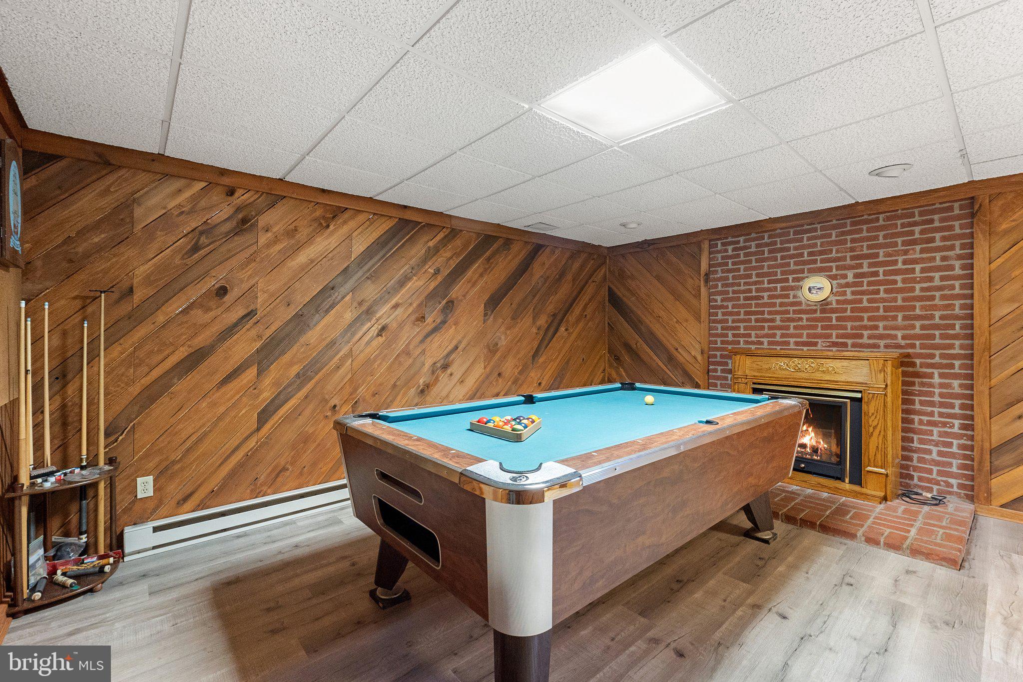 PATRICK HENRY ESTATES - Residential