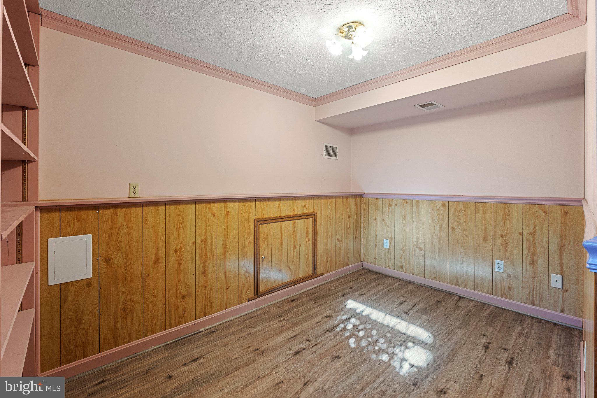 PATRICK HENRY ESTATES - Residential