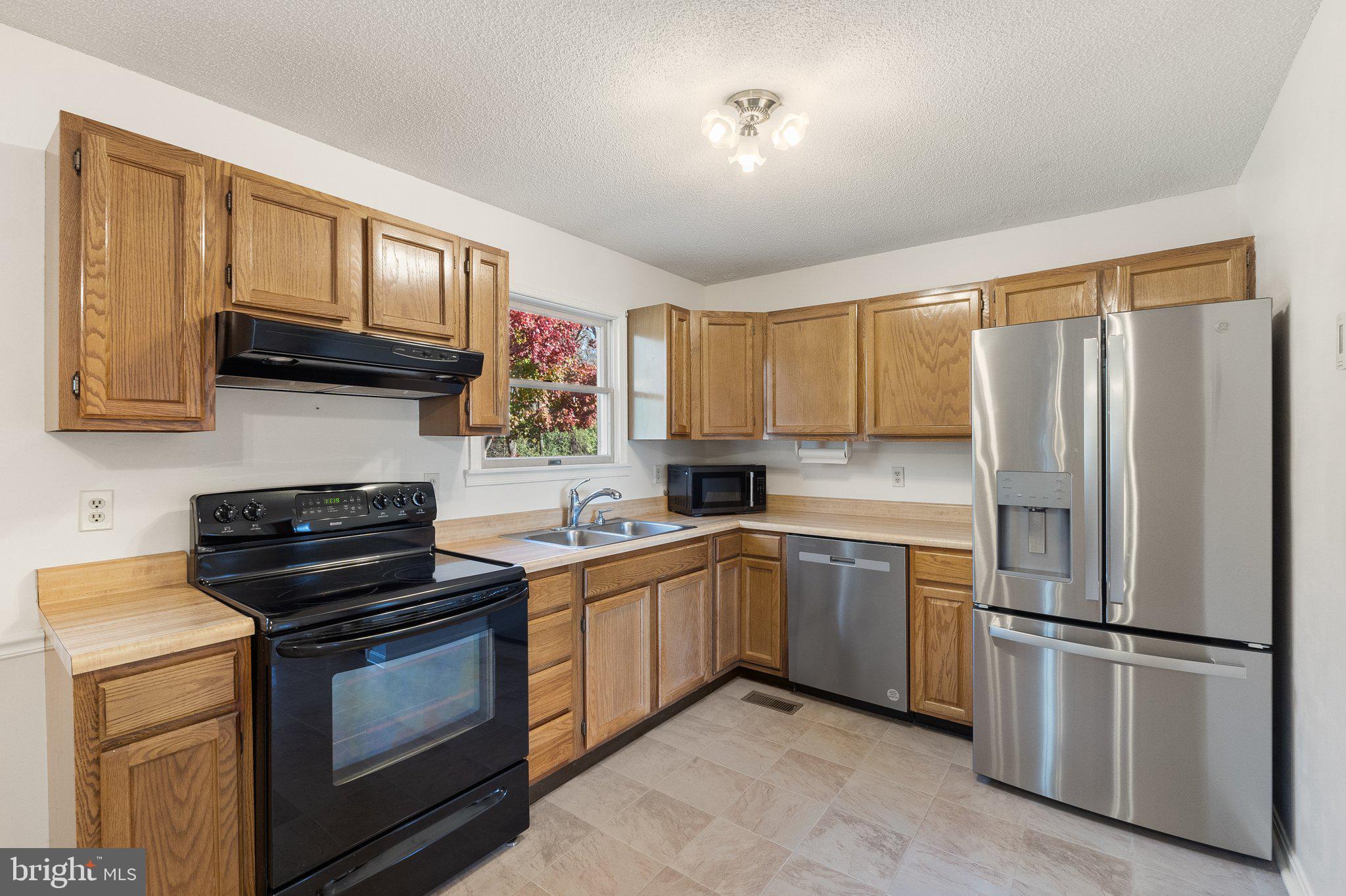 PATRICK HENRY ESTATES - Residential