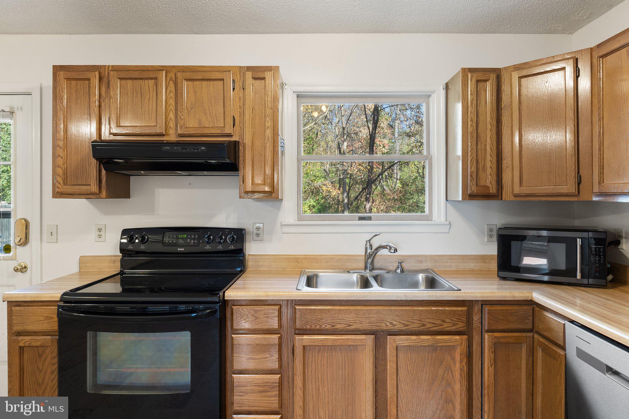 PATRICK HENRY ESTATES - Residential