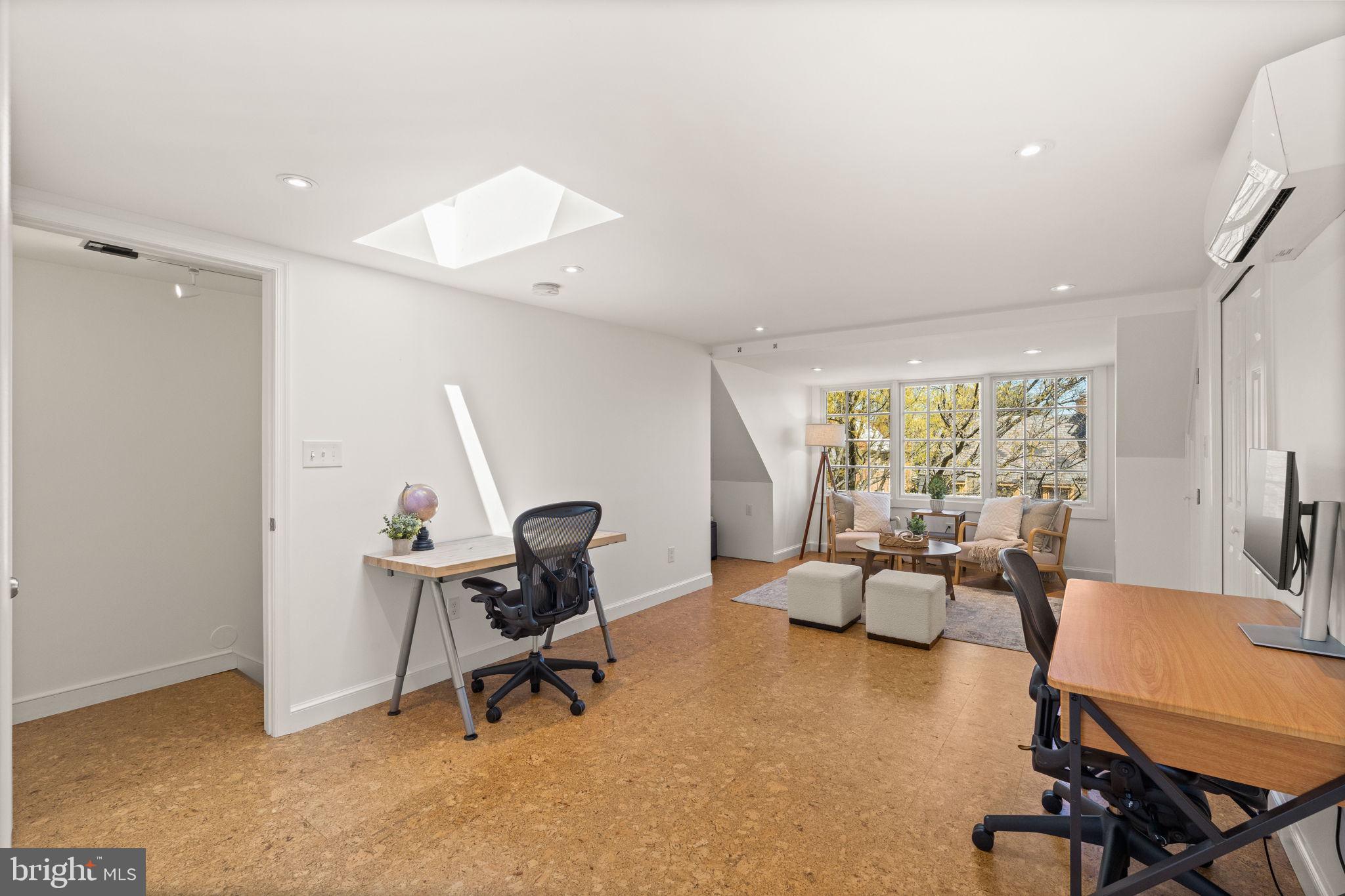 BRANDT TOWNHOUSE - Residential Lease