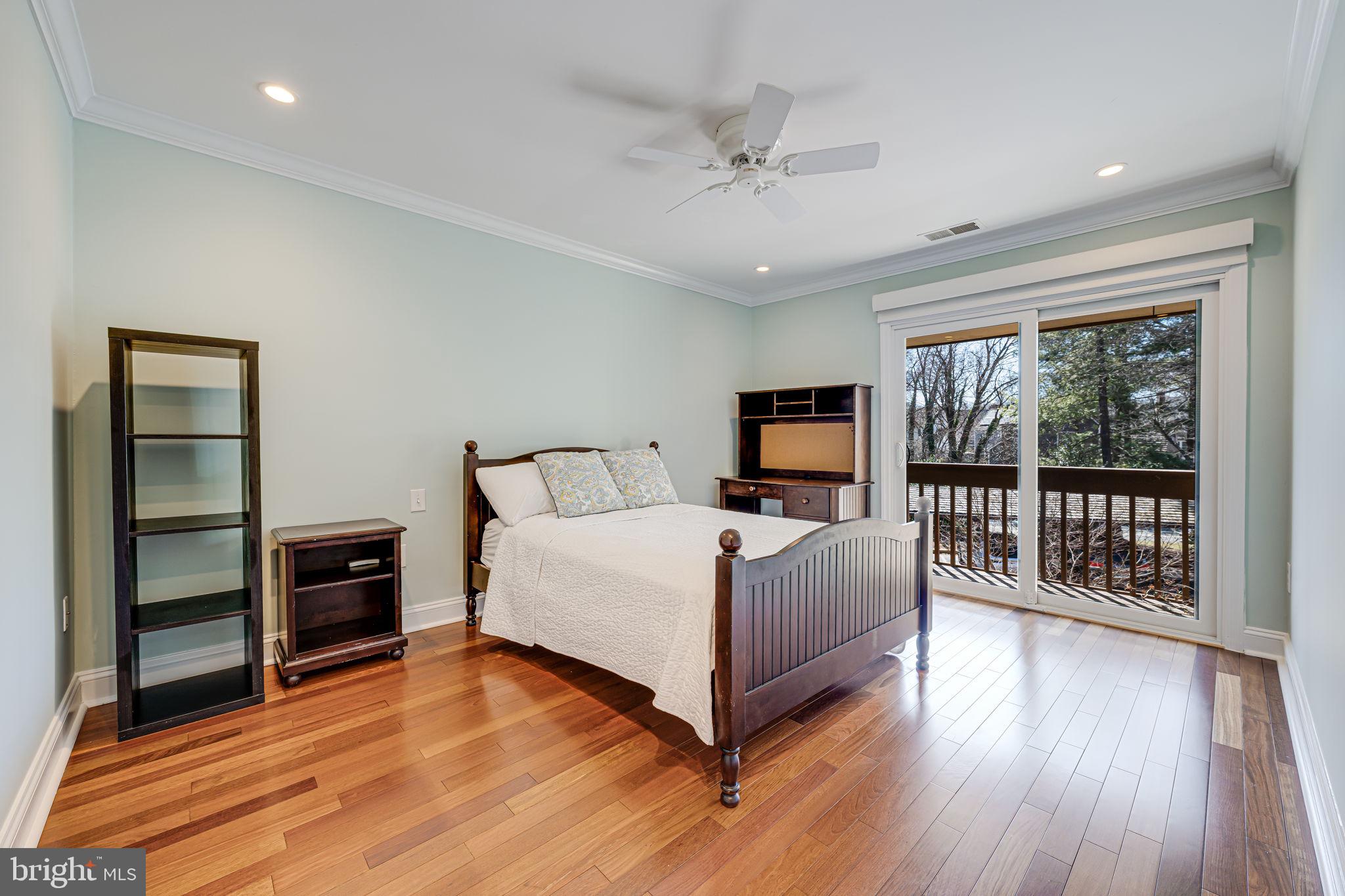RESTON - Residential Lease