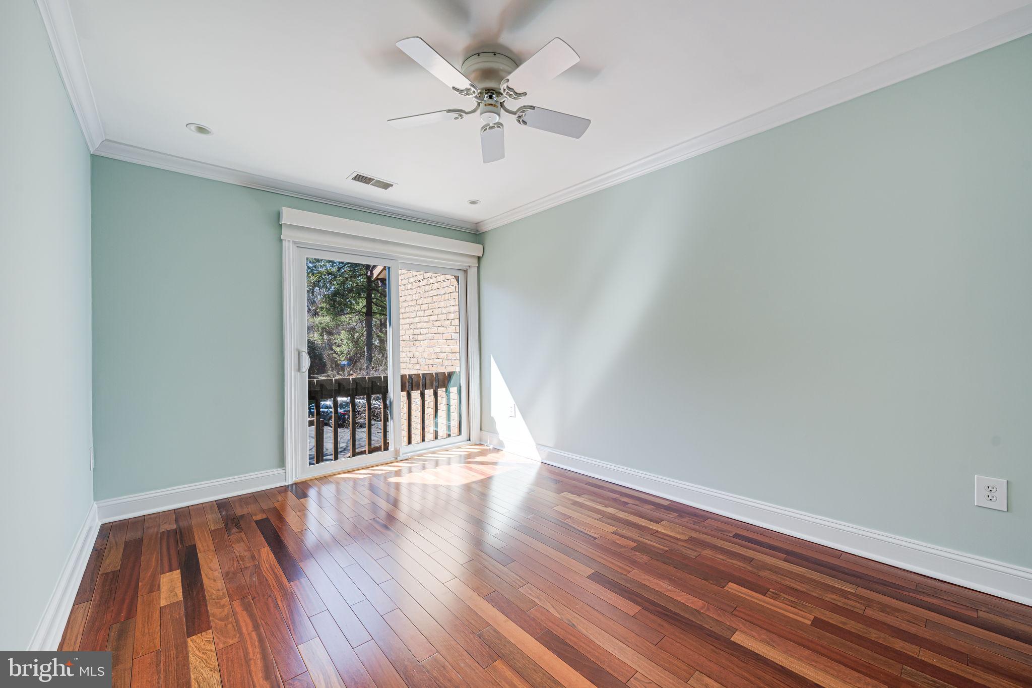 RESTON - Residential Lease