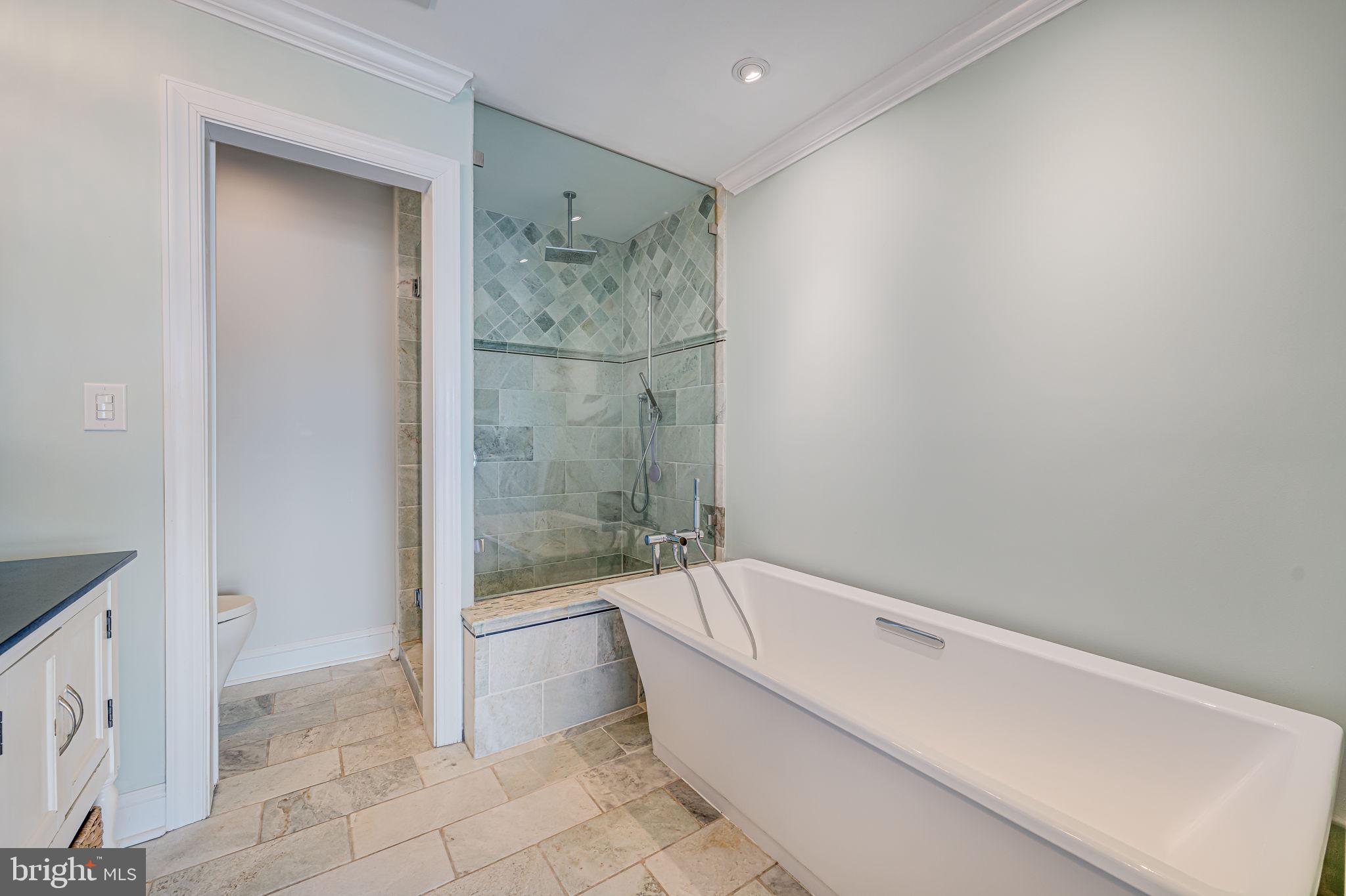 RESTON - Residential Lease