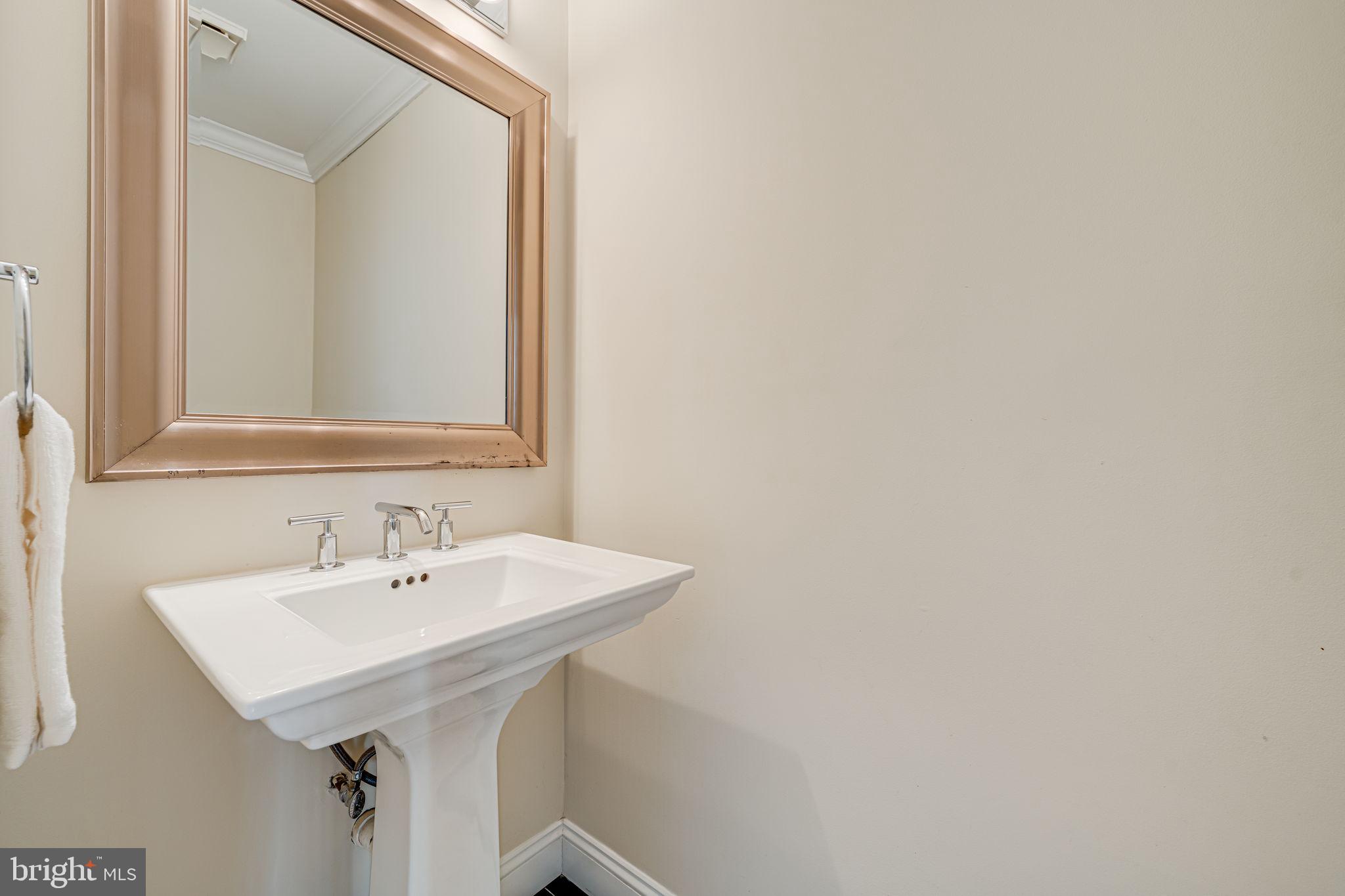 RESTON - Residential Lease