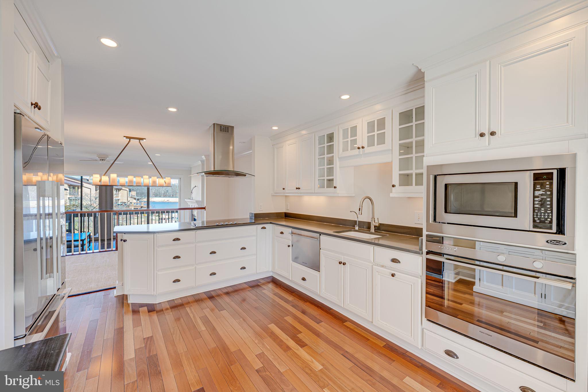 RESTON - Residential Lease