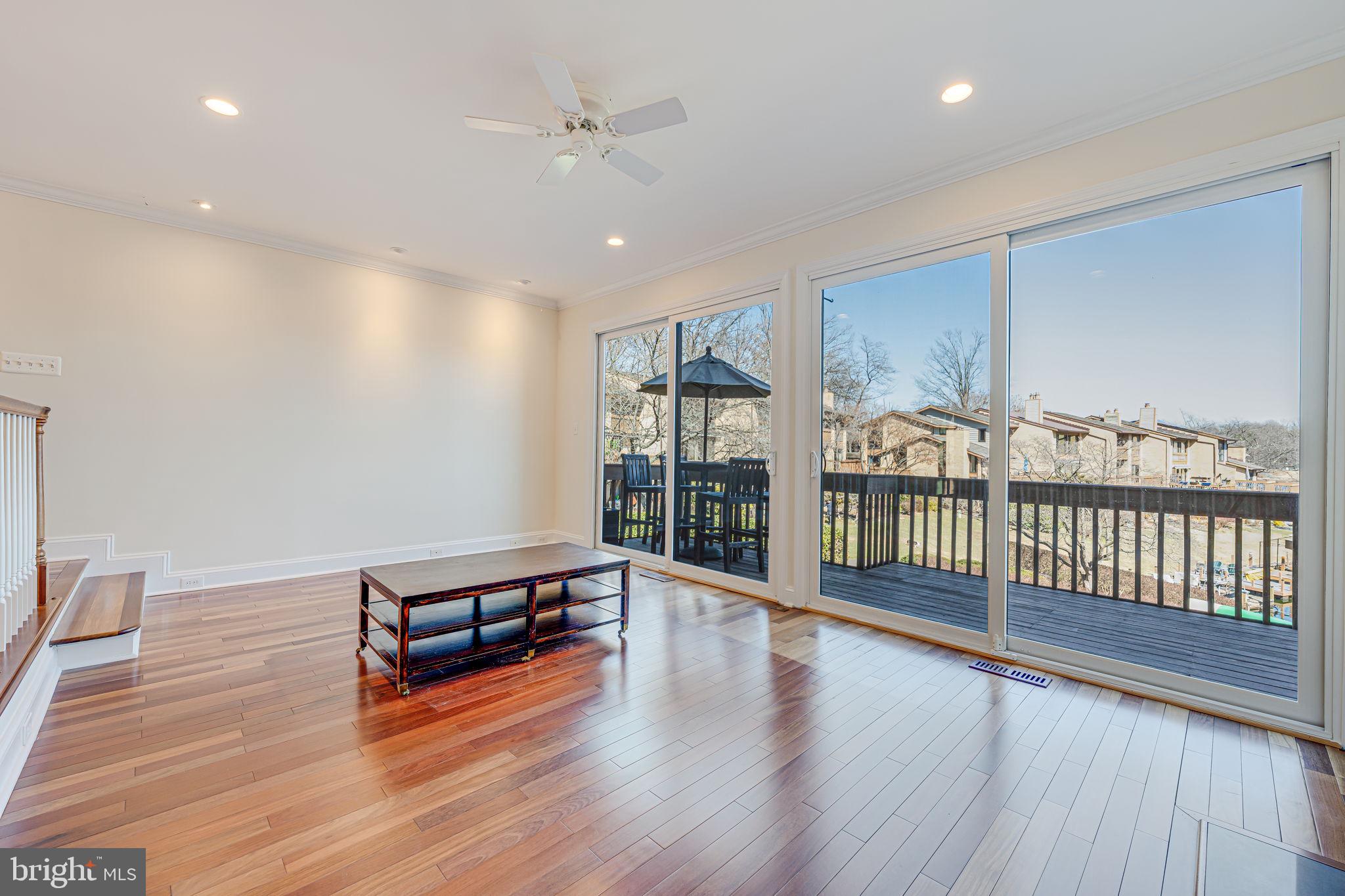 RESTON - Residential Lease