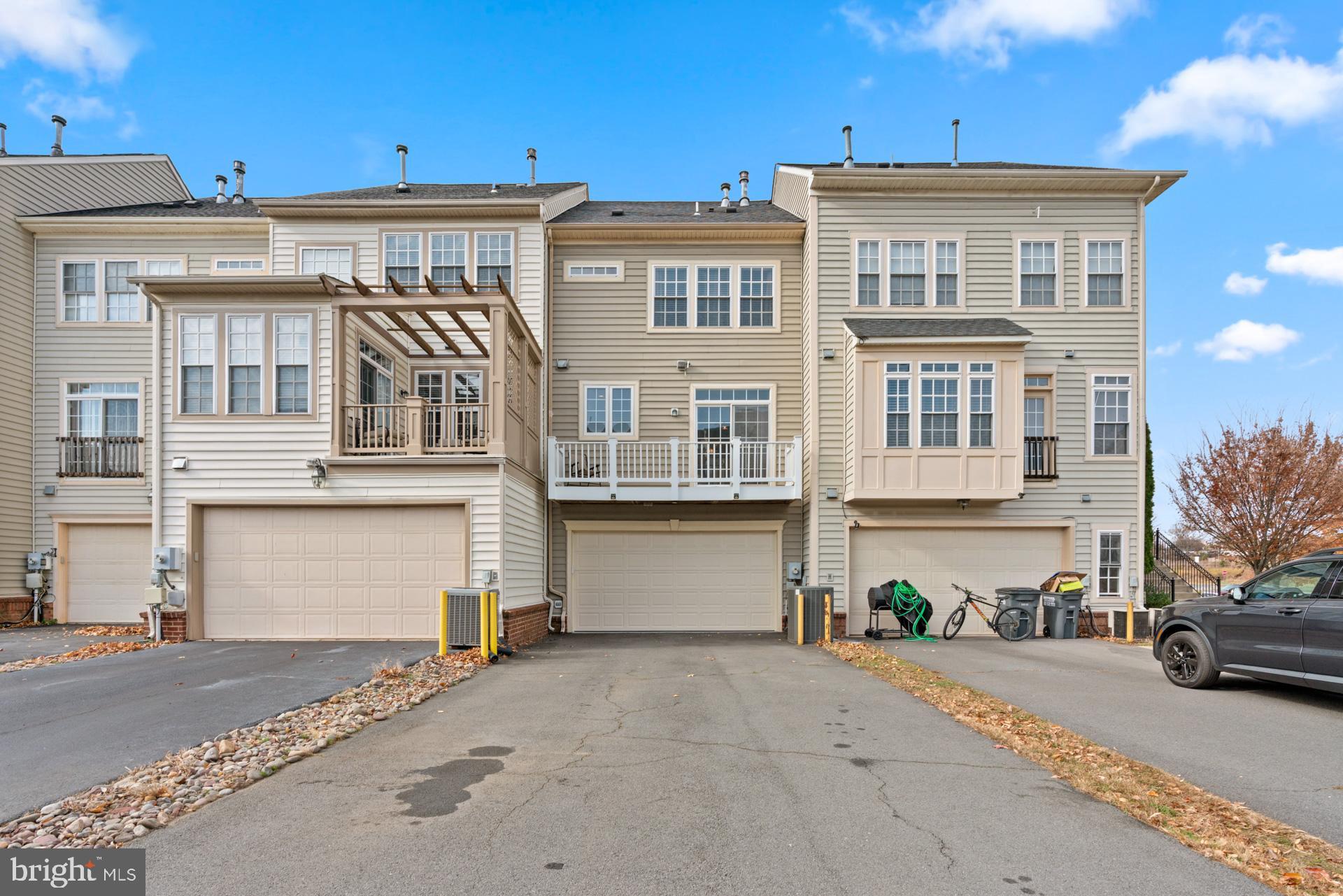 NEW BRISTOW VILLAGE - Residential