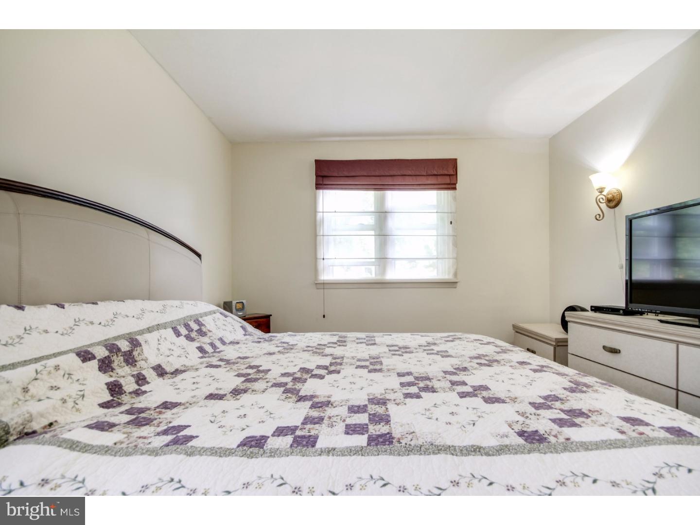 BUSTLETON - Residential