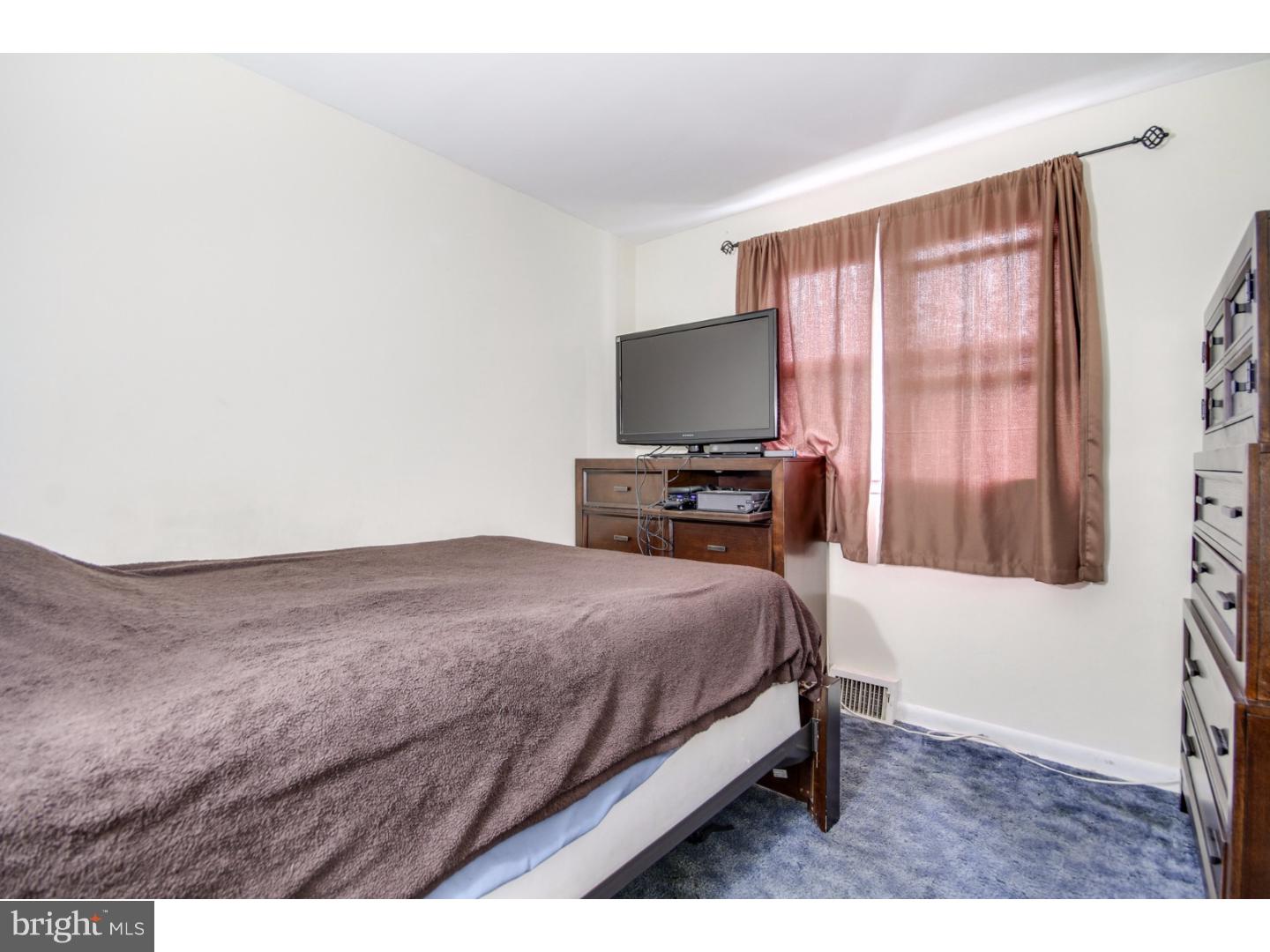 BUSTLETON - Residential