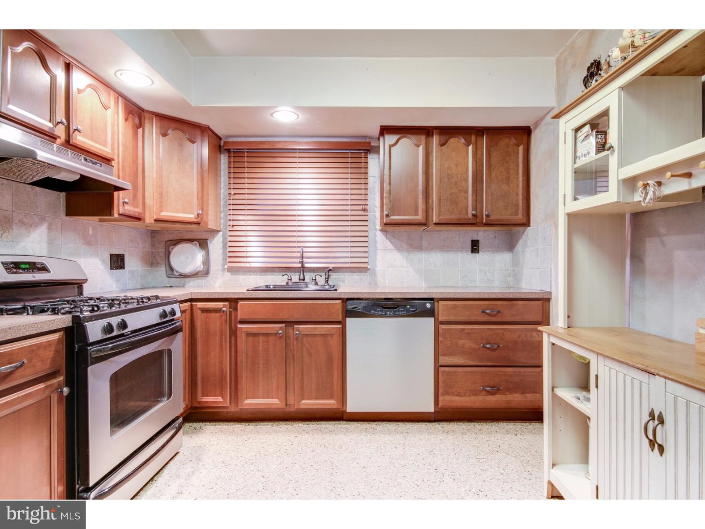 BUSTLETON - Residential