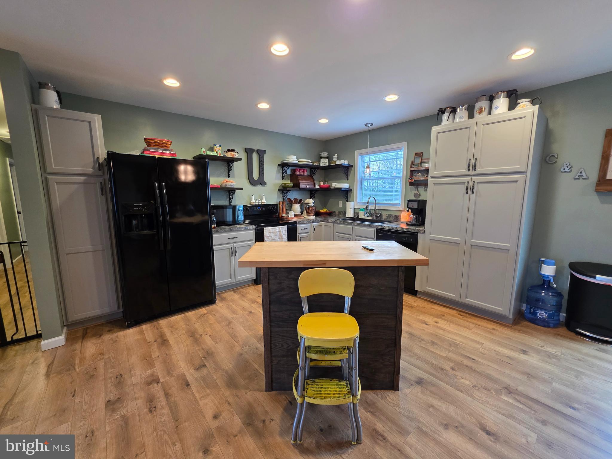 CRESCENT ORCHARDS - Residential