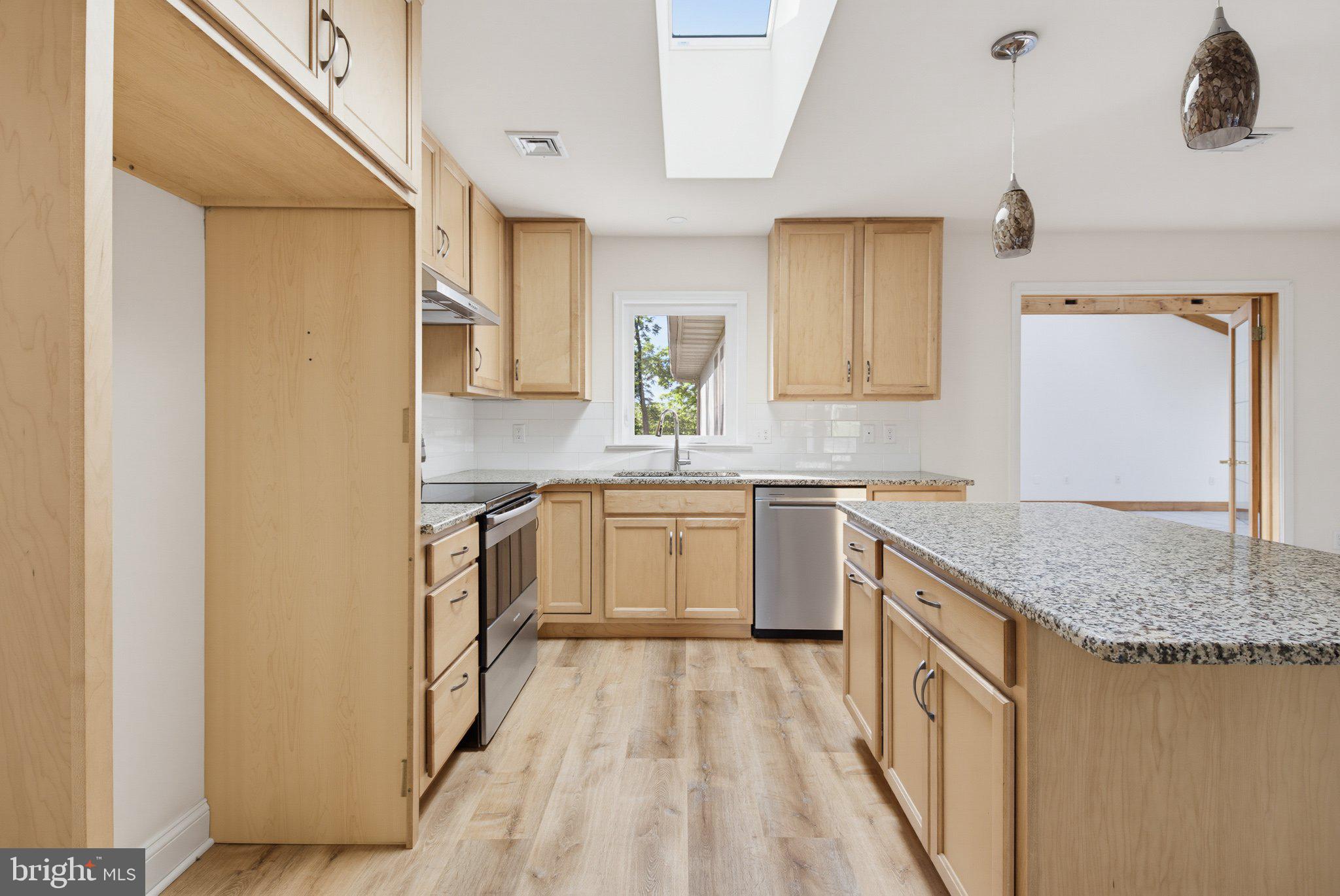 78 PARKVIEW DRIVE