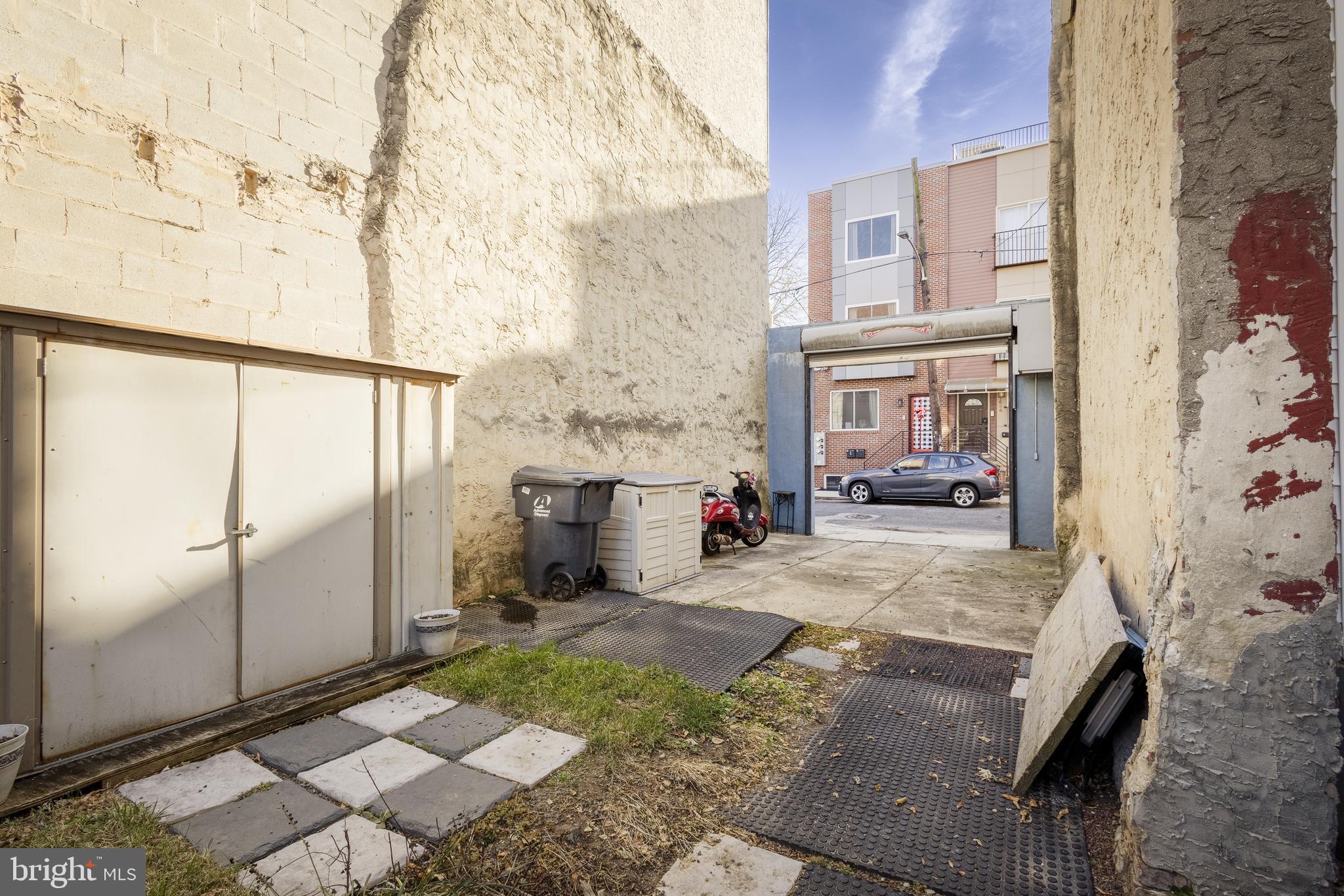 FRANCISVILLE - Residential