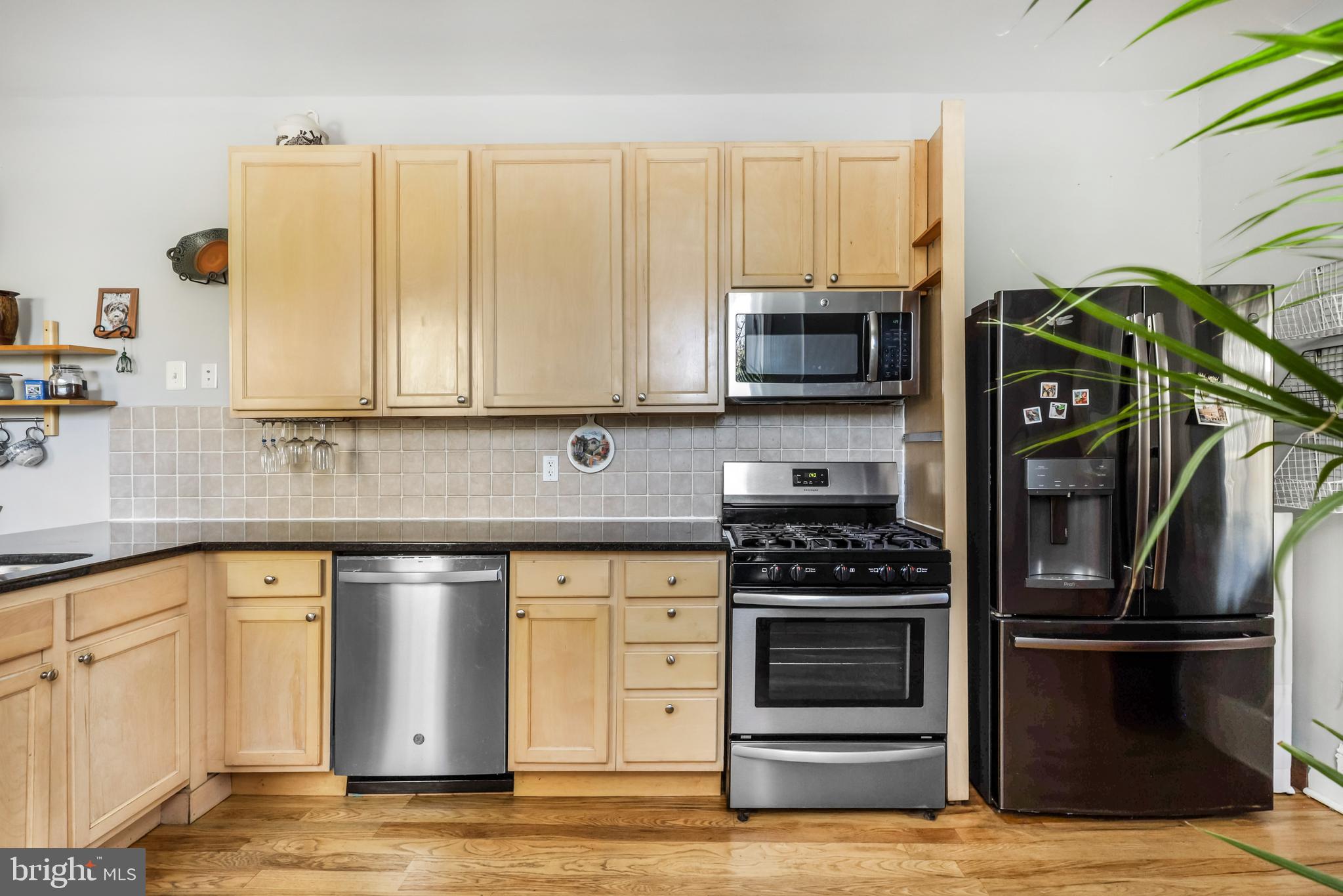 FRANCISVILLE - Residential