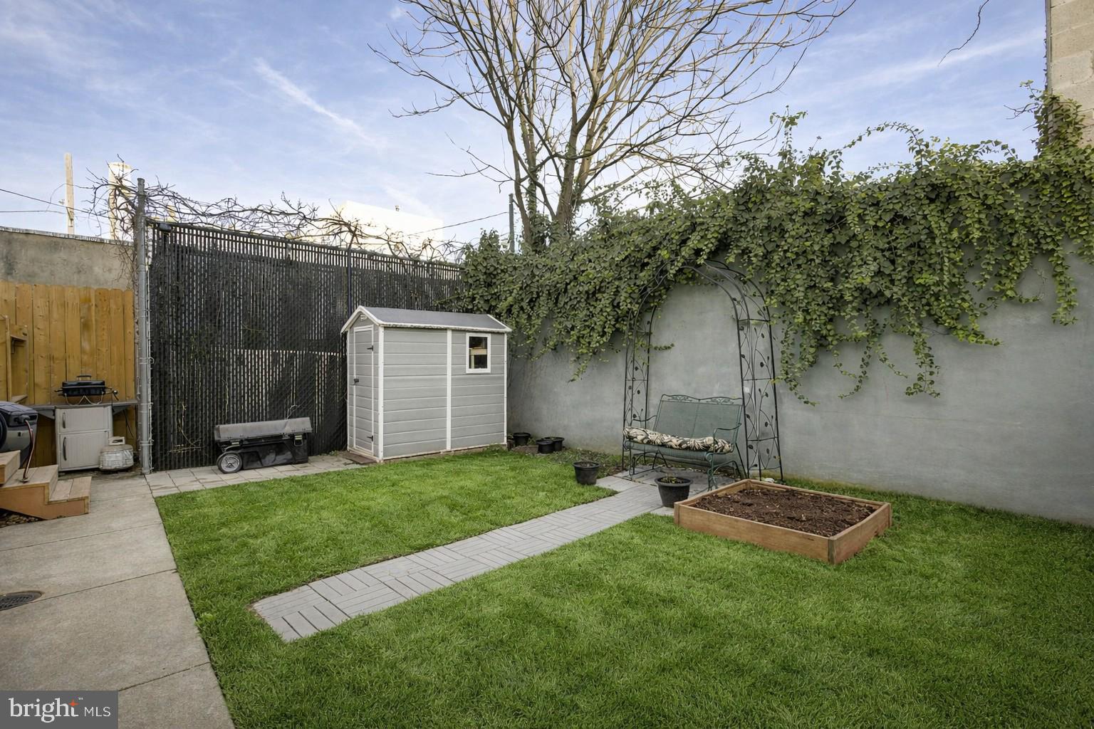 FRANCISVILLE - Residential