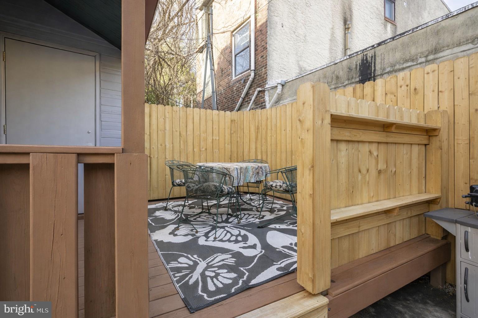 FRANCISVILLE - Residential