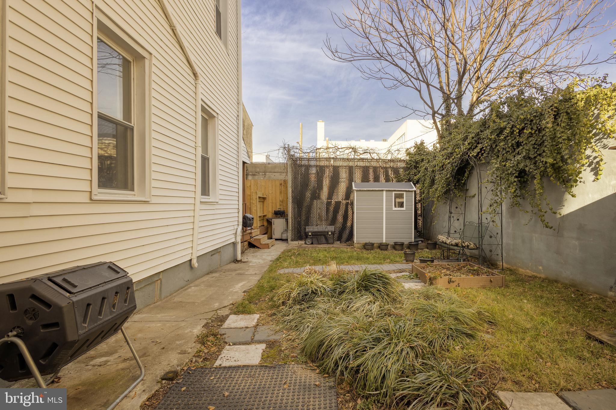 FRANCISVILLE - Residential