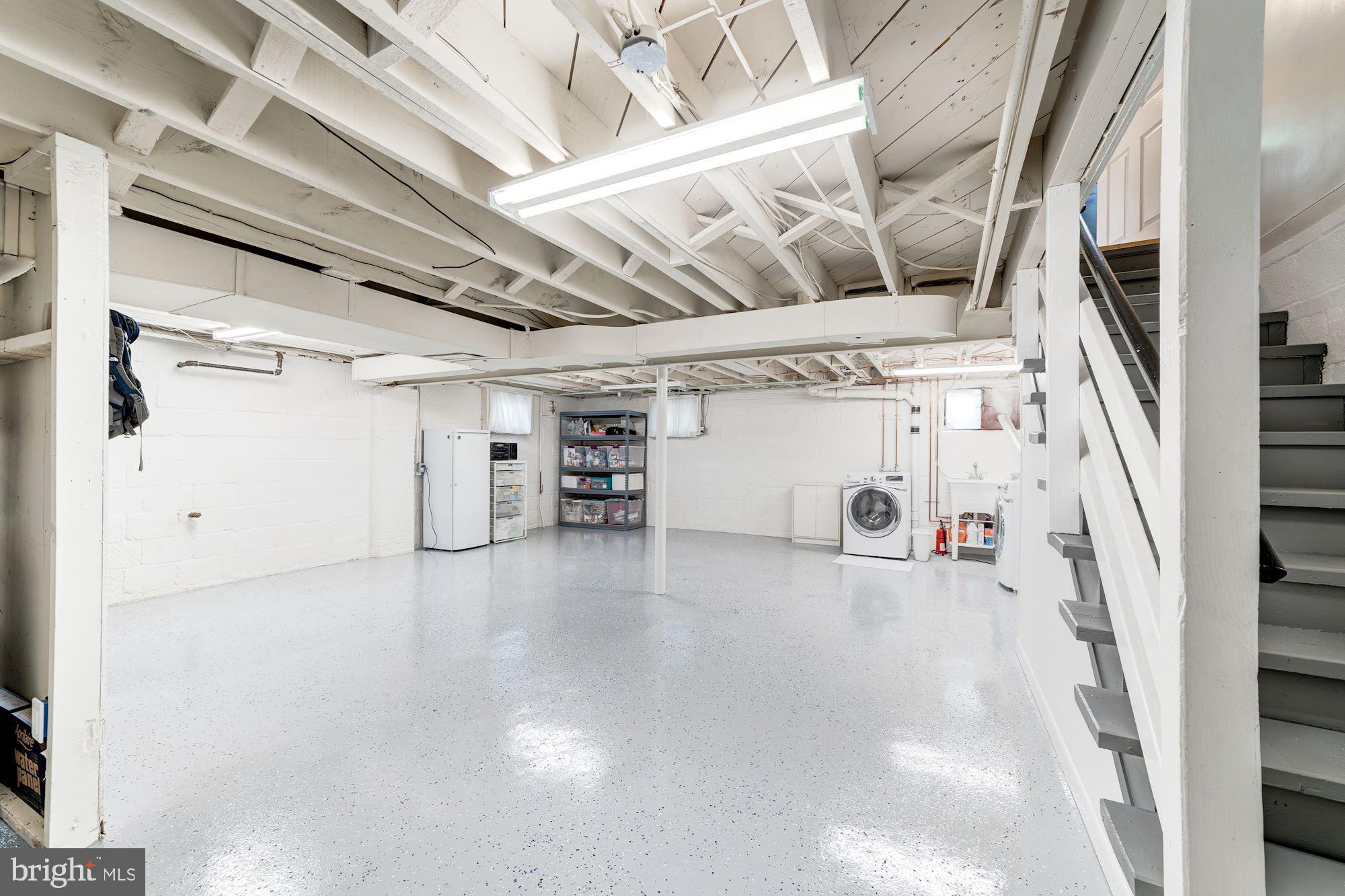 BERKSHIRE OAKWOOD - Residential