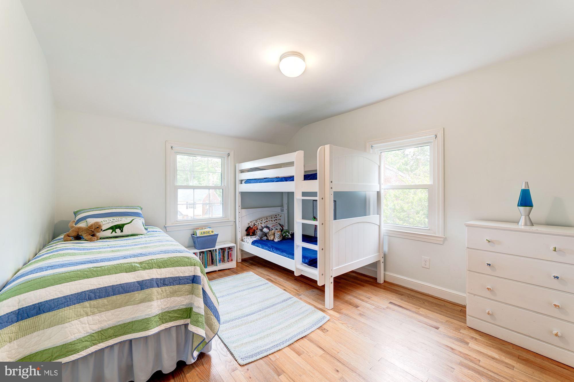 BERKSHIRE OAKWOOD - Residential