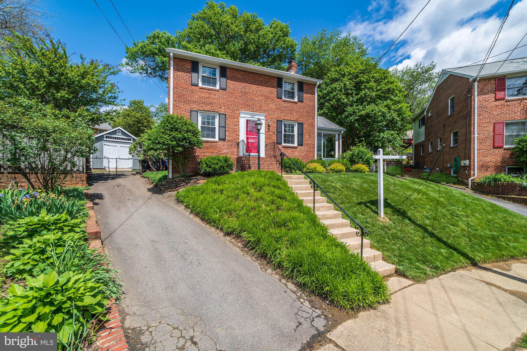 BERKSHIRE OAKWOOD - Residential