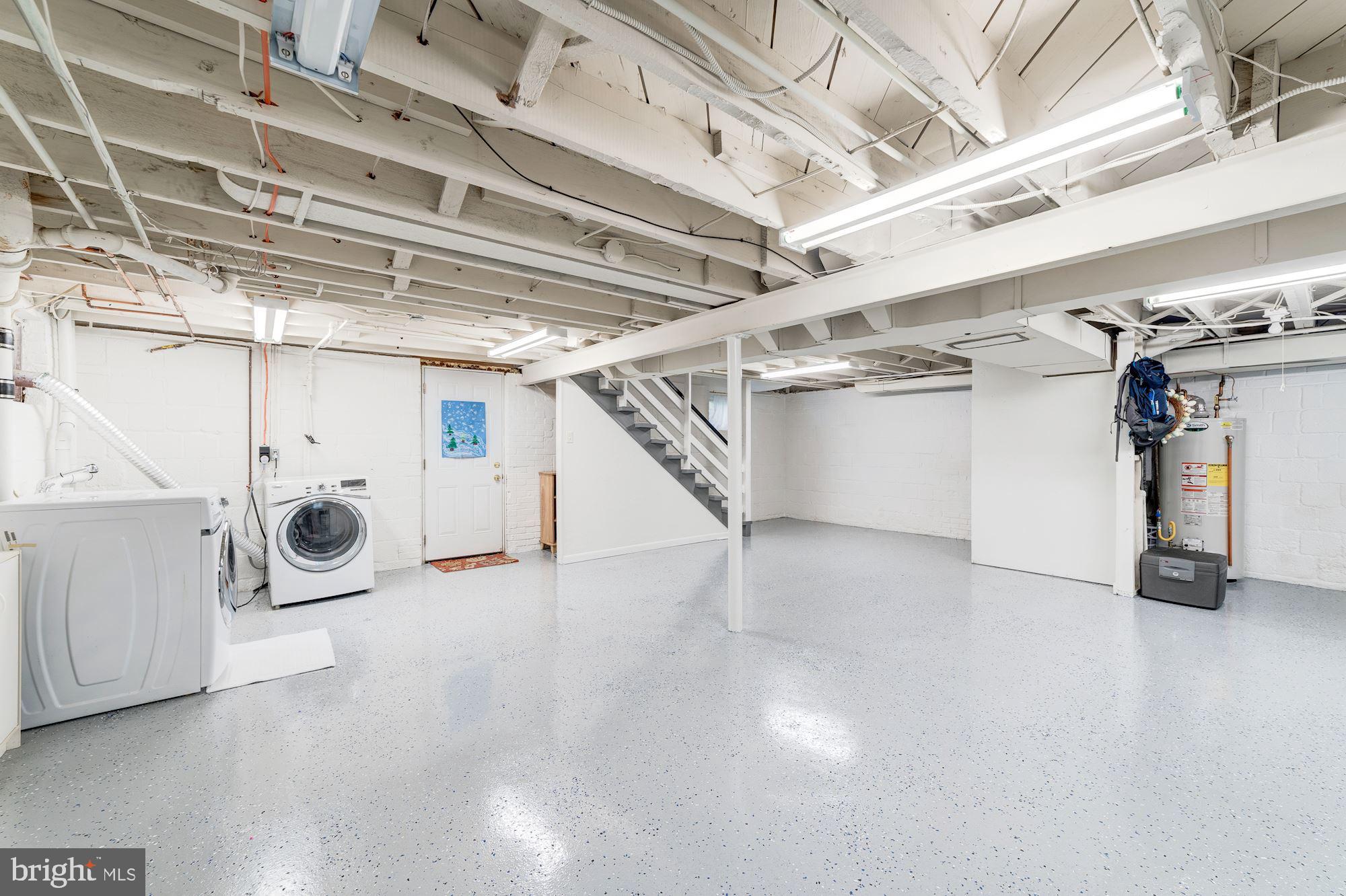 BERKSHIRE OAKWOOD - Residential