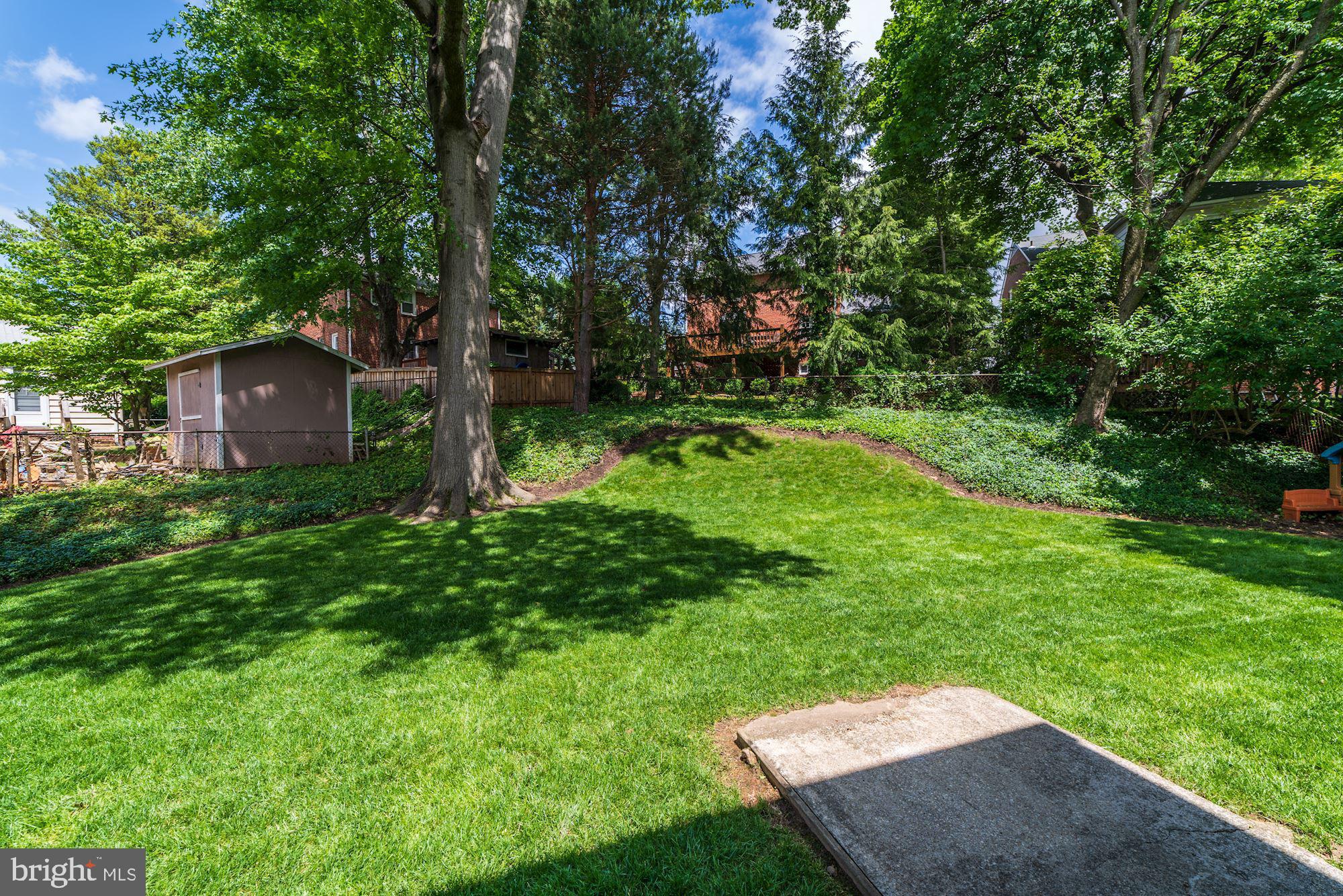 BERKSHIRE OAKWOOD - Residential