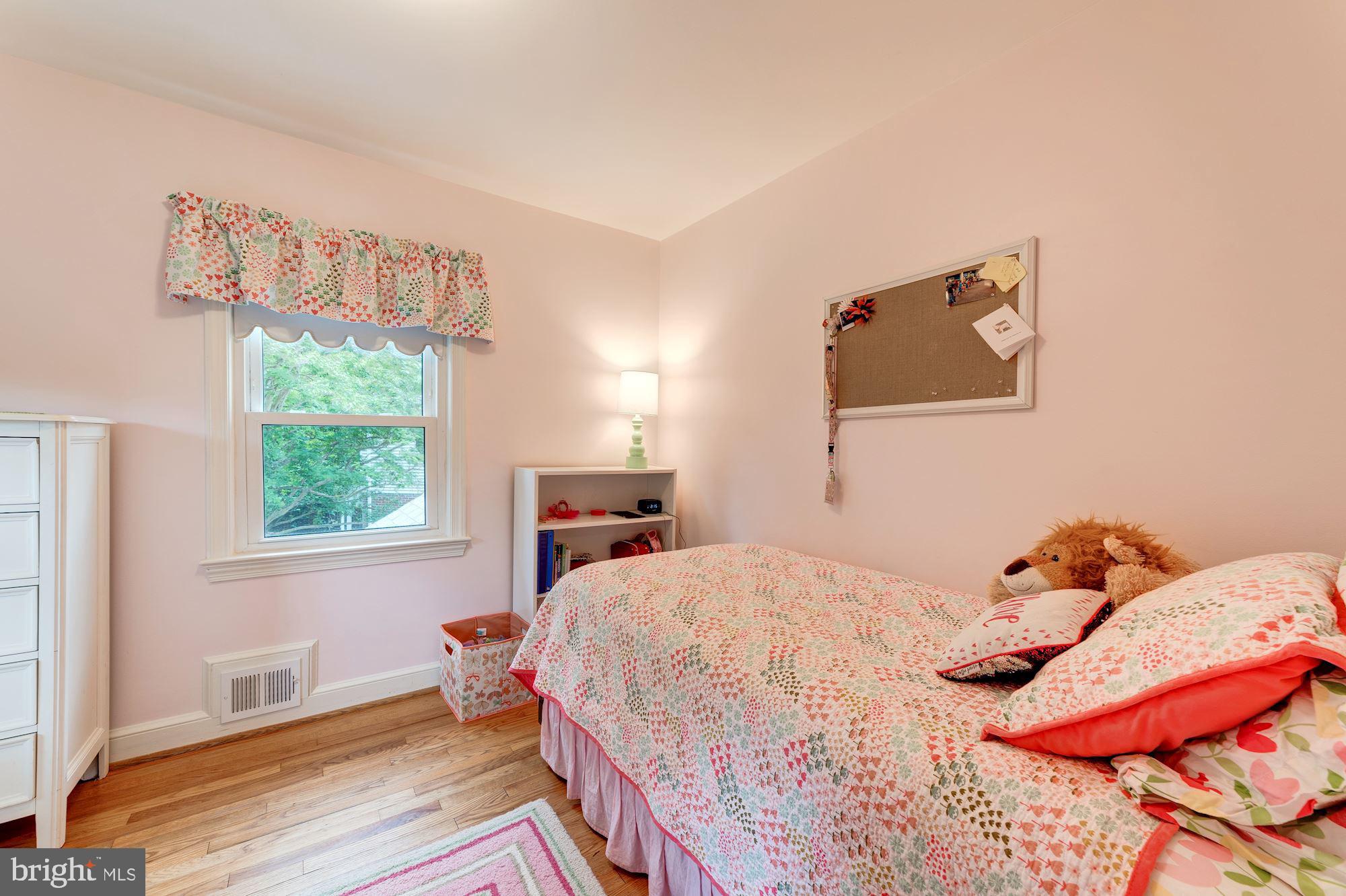 BERKSHIRE OAKWOOD - Residential