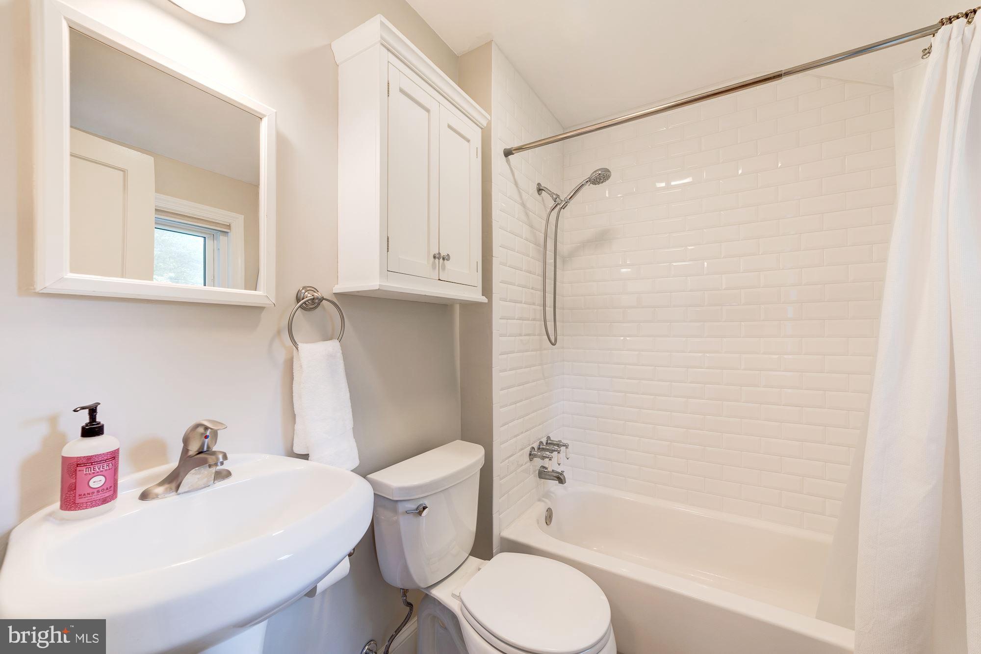 BERKSHIRE OAKWOOD - Residential