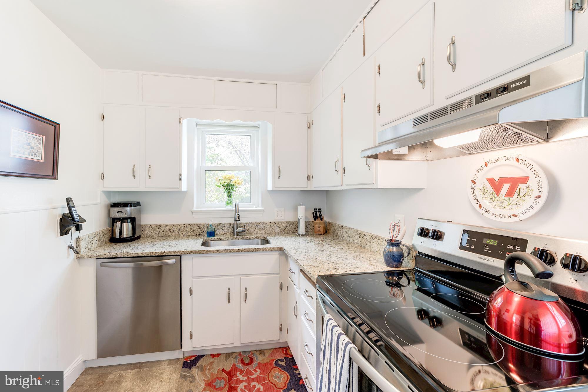 BERKSHIRE OAKWOOD - Residential