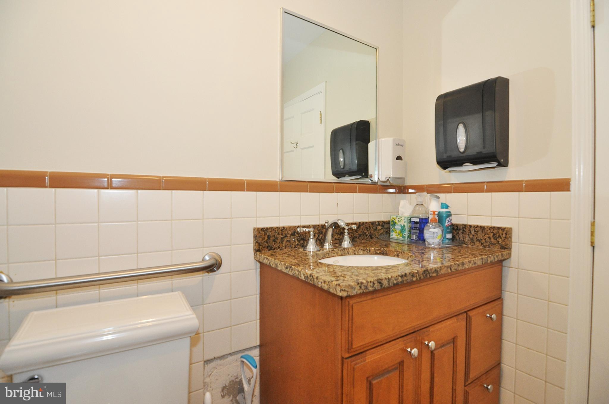 FALLS CHURCH CITY - Commercial Sale