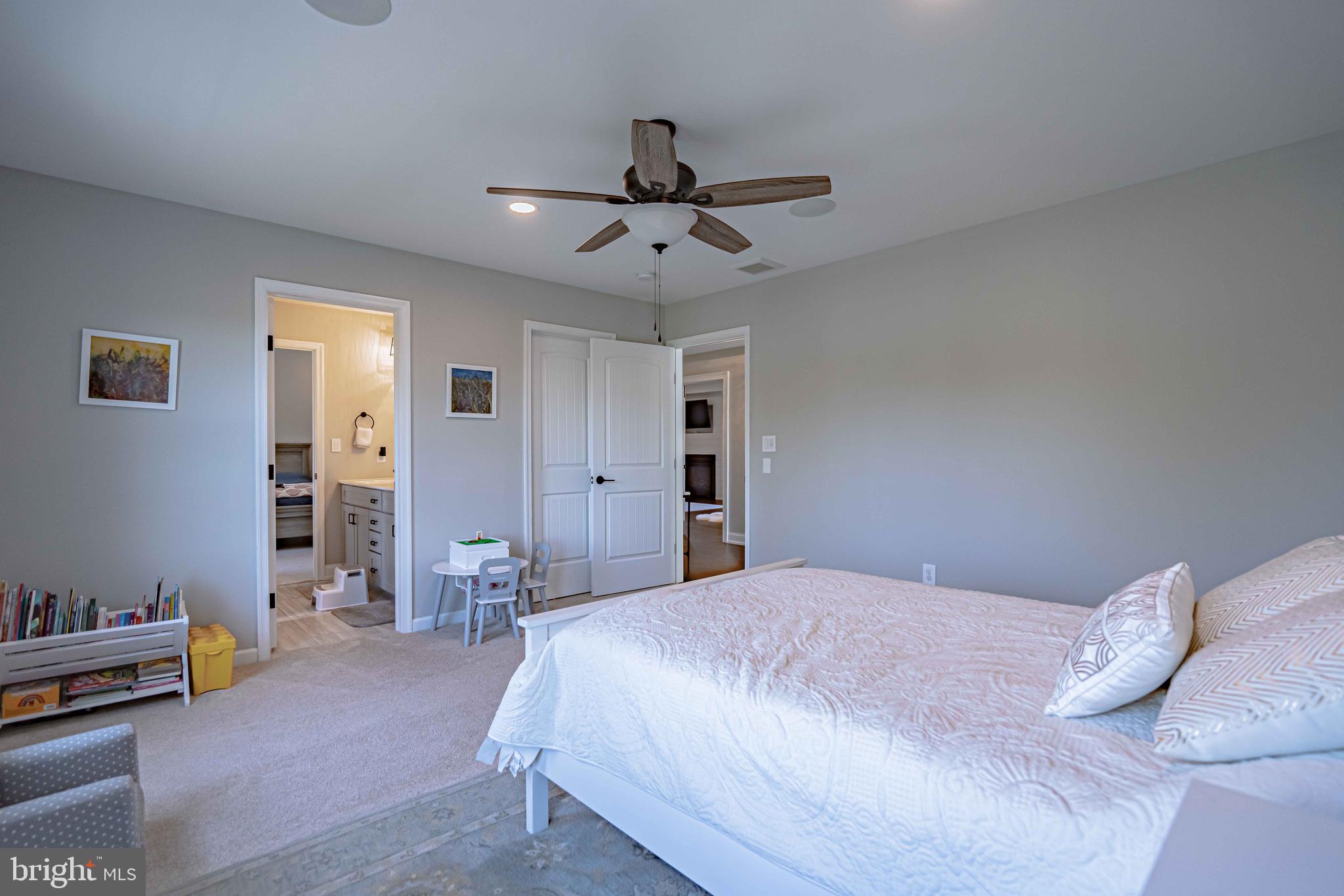 STONE BRIAR - Residential