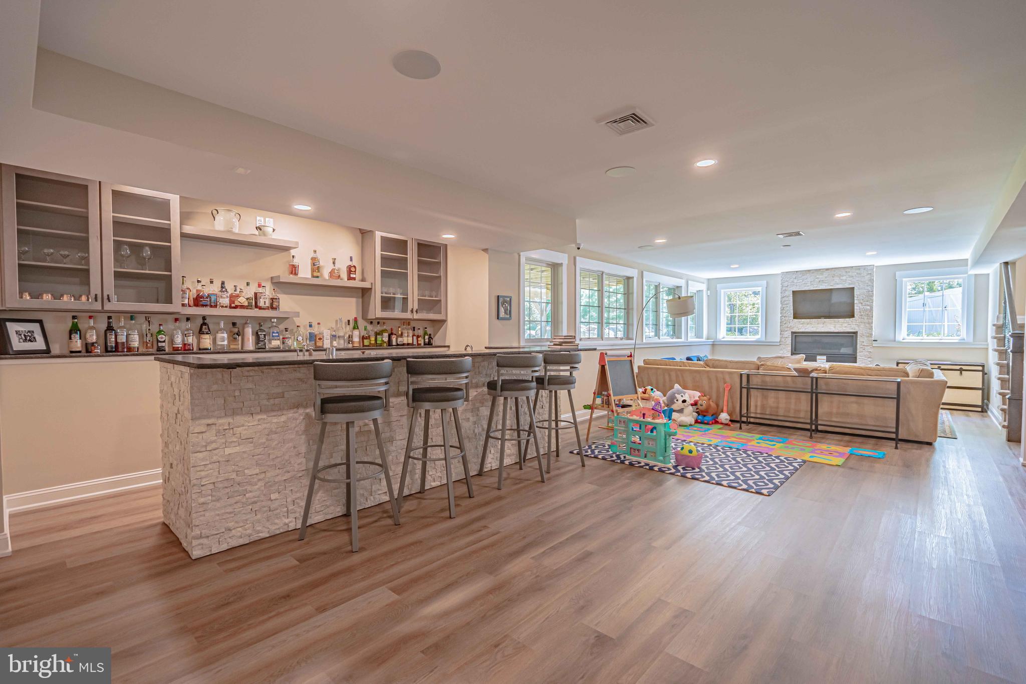 STONE BRIAR - Residential