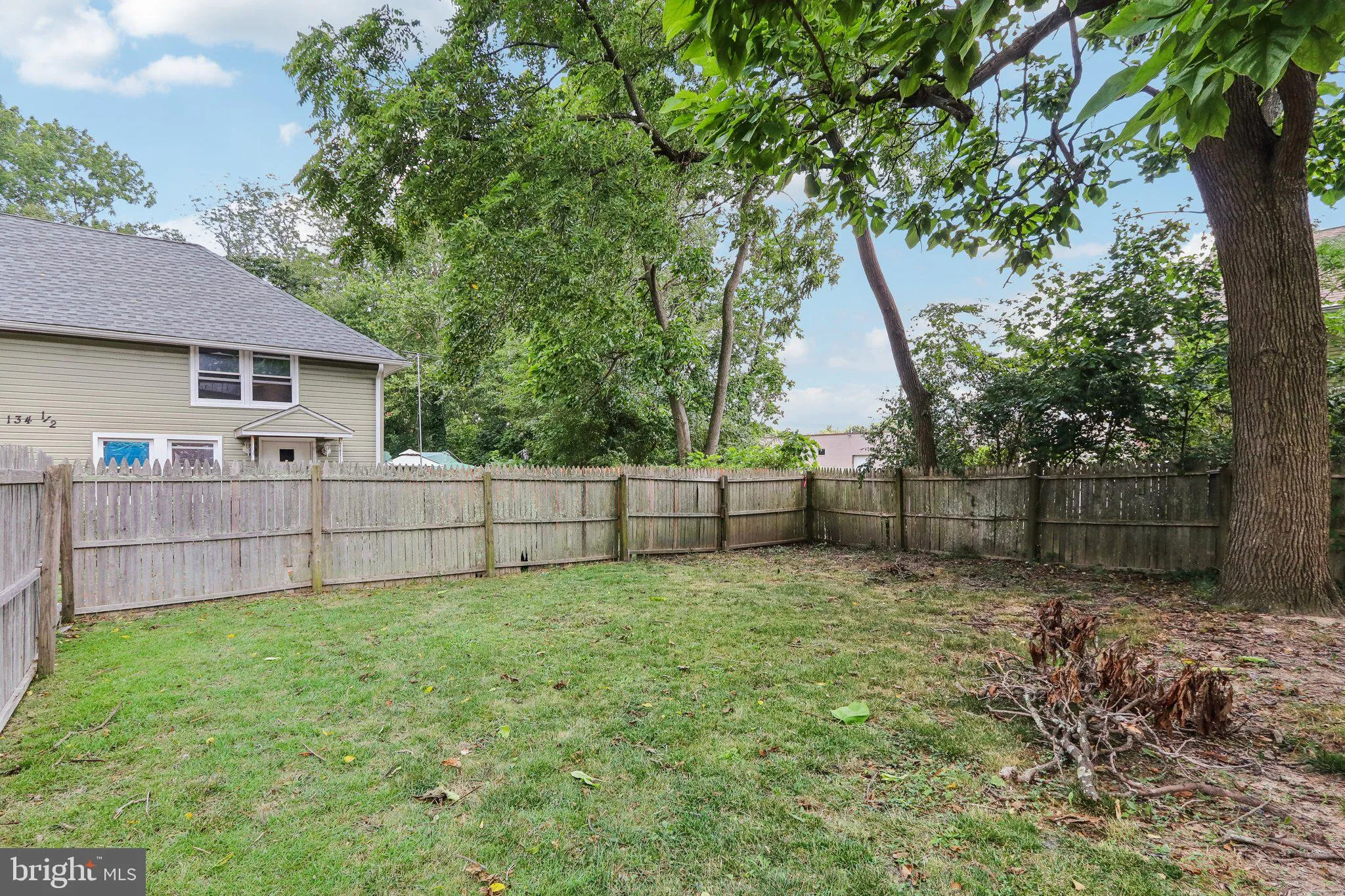 Glassboro, New Jersey 08028, United States, 5 Bedrooms Bedrooms, ,2 BathroomsBathrooms,Residential,Active,49180