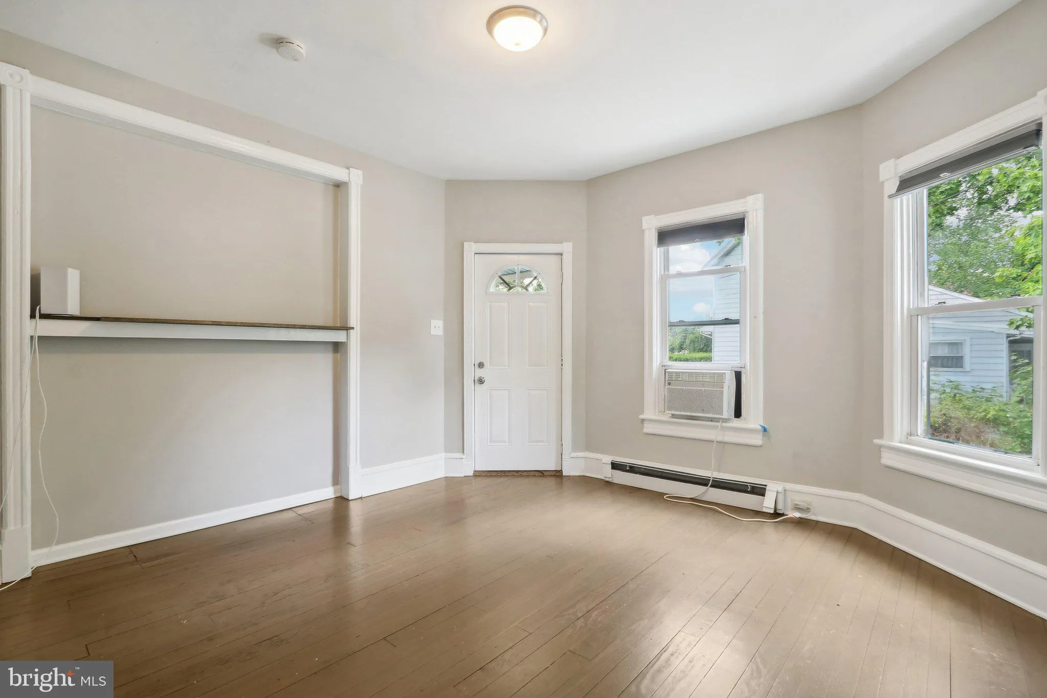 Glassboro, New Jersey 08028, United States, 5 Bedrooms Bedrooms, ,2 BathroomsBathrooms,Residential,Active,49180