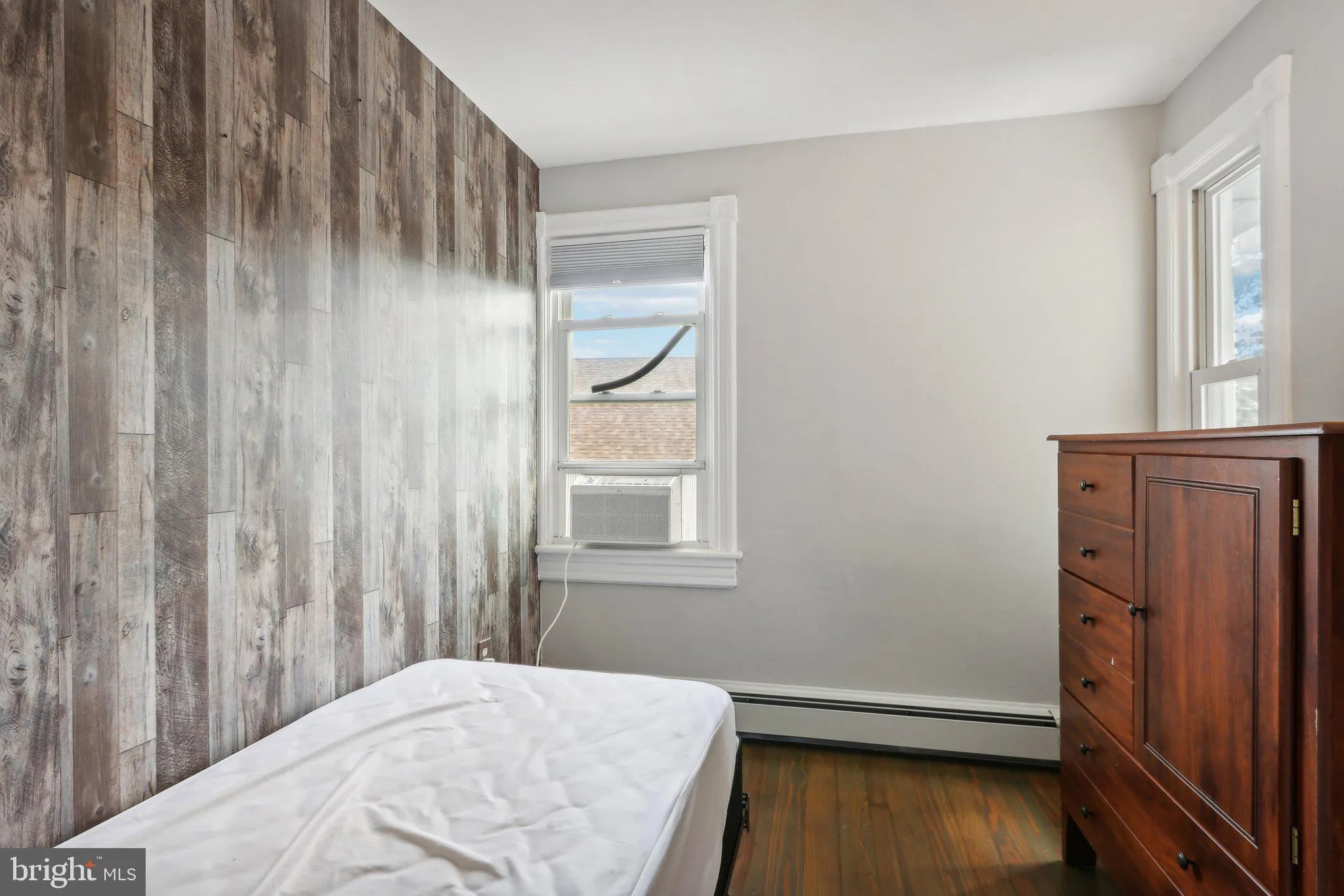 Glassboro, New Jersey 08028, United States, 5 Bedrooms Bedrooms, ,2 BathroomsBathrooms,Residential,Active,49180