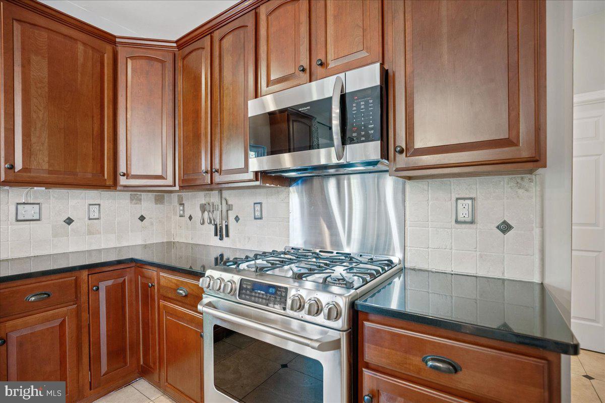 VILLAGES AT LEONARDTOWN - Residential