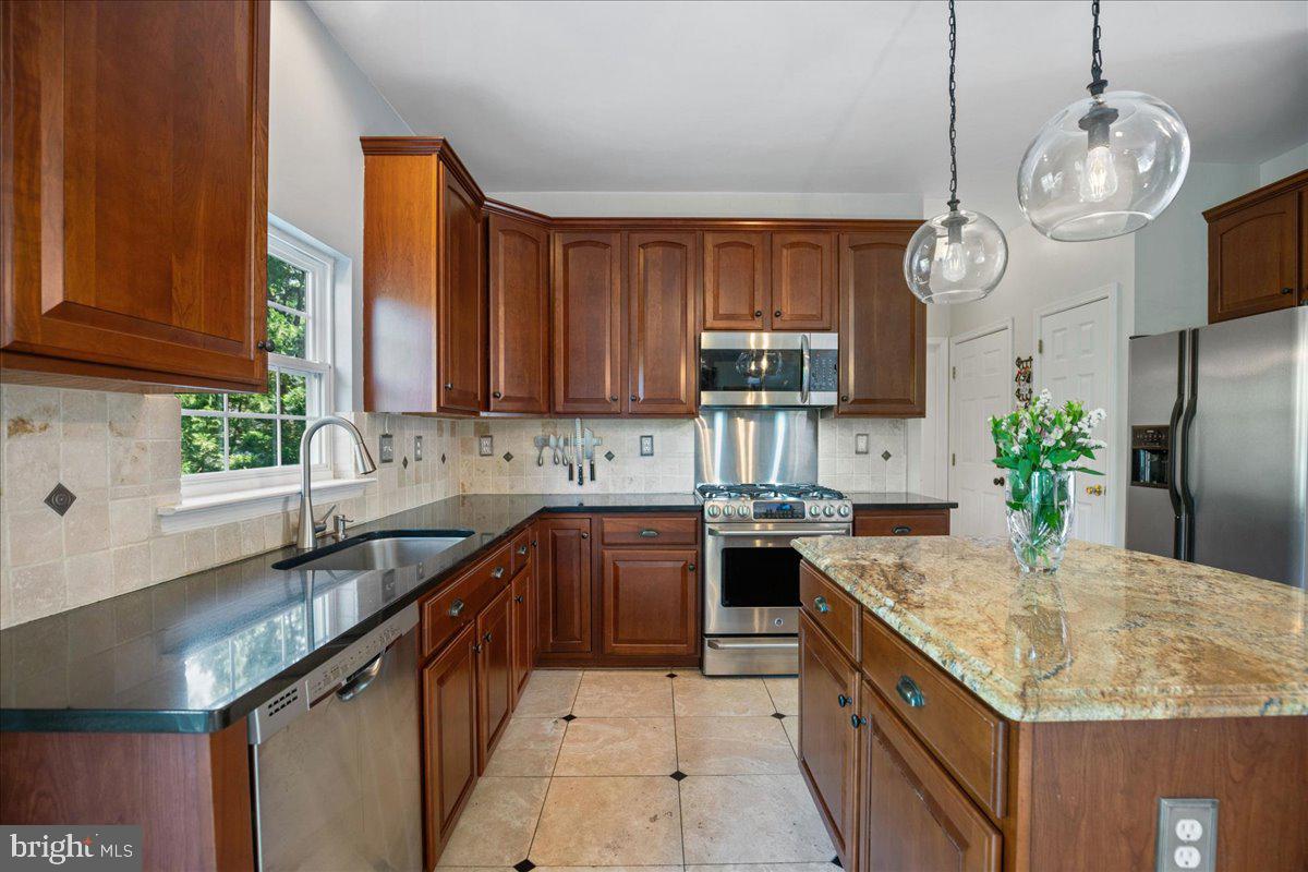 VILLAGES AT LEONARDTOWN - Residential