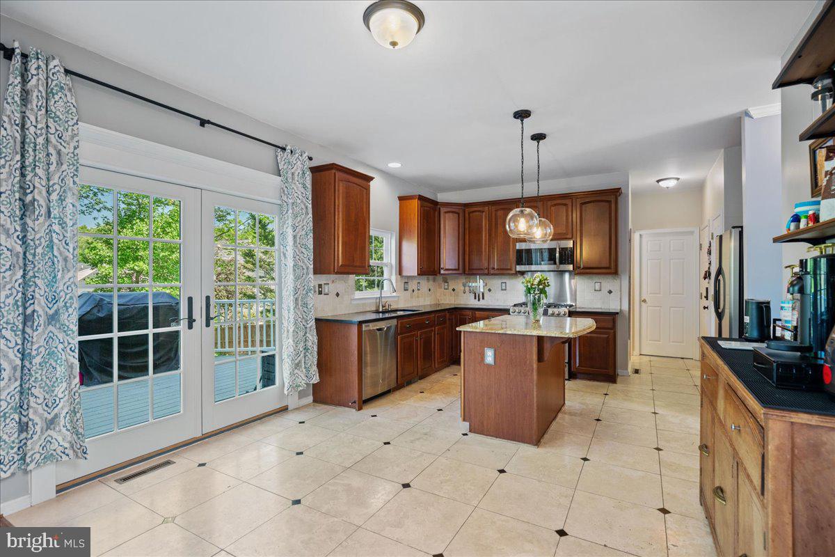 VILLAGES AT LEONARDTOWN - Residential