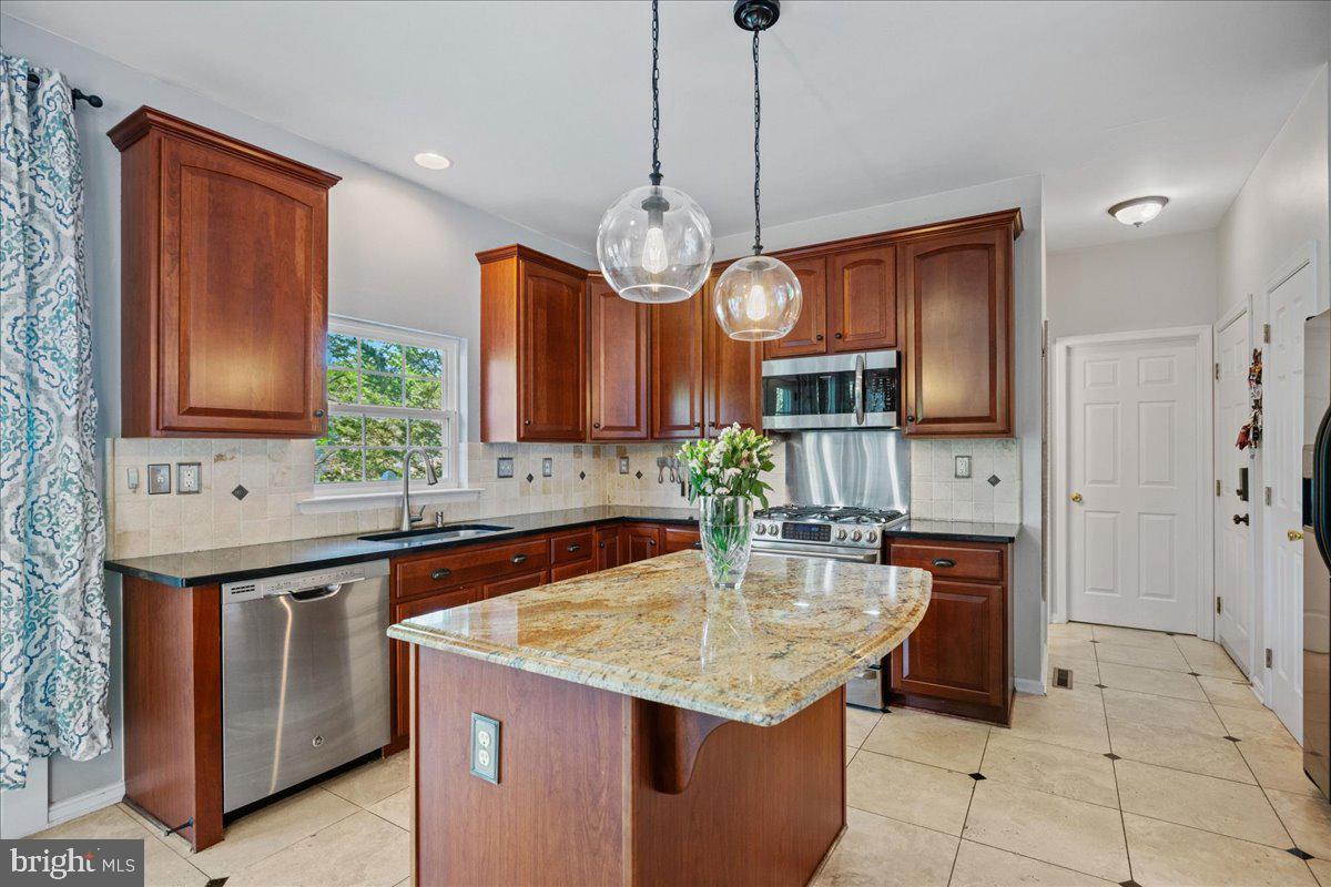 VILLAGES AT LEONARDTOWN - Residential