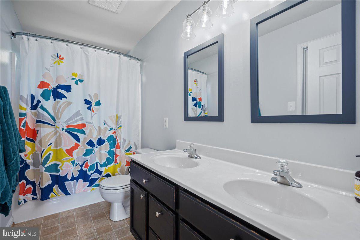 VILLAGES AT LEONARDTOWN - Residential