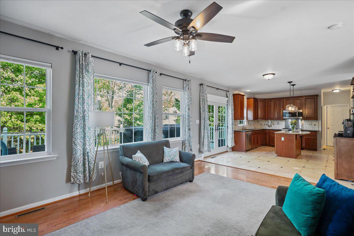 VILLAGES AT LEONARDTOWN - Residential