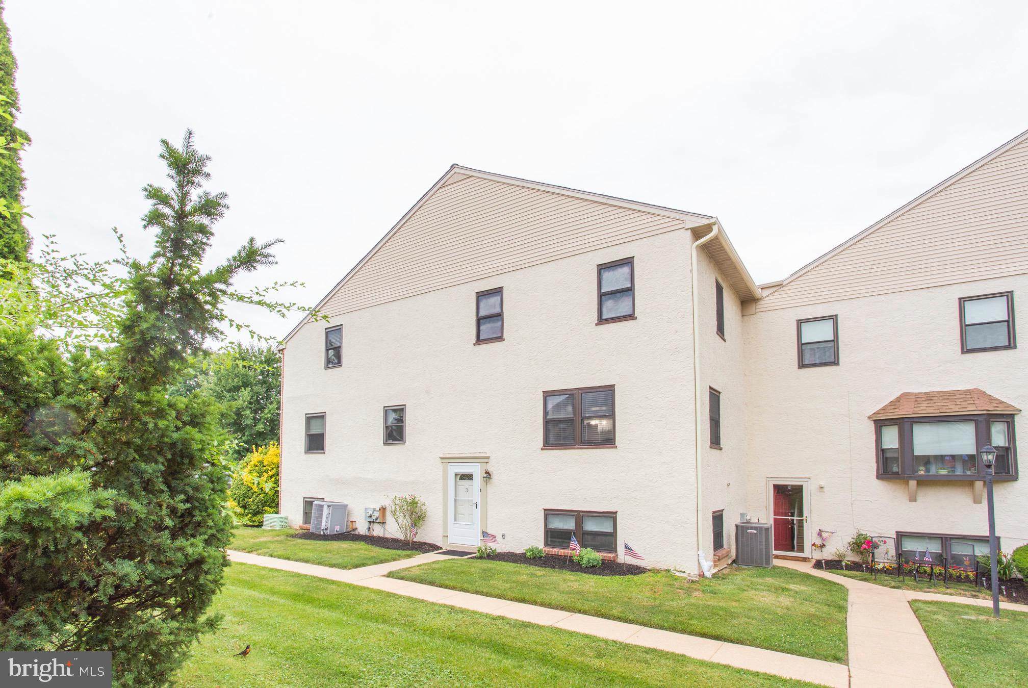 Welcome home to this bright, cheery 3 bed 1.5 bath condo in the sought after Springfield School District. Carefree living, close to the train and within walking distance to all the modern conveniences. The main level has a large, flexible living space with new carpet and paint and a tastefully, updated eat in kitchen with all new stainless appliances. The finished lower level is sunny with natural light and offers a bedroom and new powder room-this space could also be used as an office, play room, secondary family room, whatever you needs. 2 nicely sized bedrooms on the top floor, inclusive of the full bath, plus laundry and hall closet. HVAC new 2014, Hot Water Heater 2012. Roof 2010. This private cul de sac community offers plenty of parking (one assigned) and a nice sized yard with flower beds. This is a great opportunity for a first time buyer, or a down size! Low taxes and Condo fee. Don't miss out on the opportunity to get into this School District that is walkable to all that you would need!