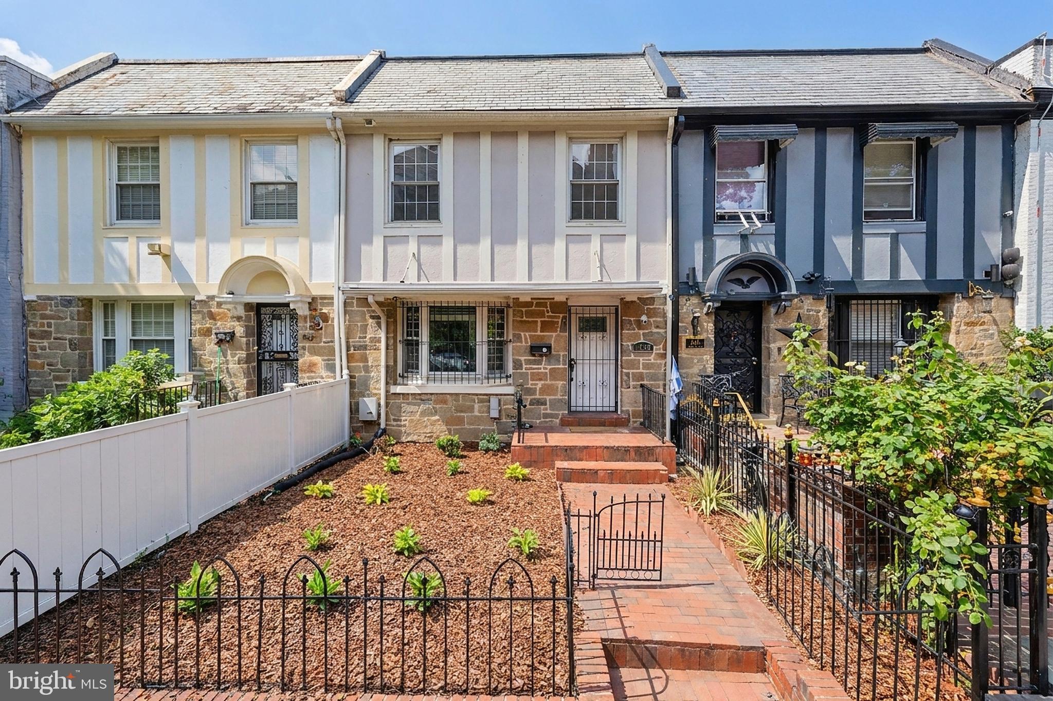 1466 OGDEN STREET NW