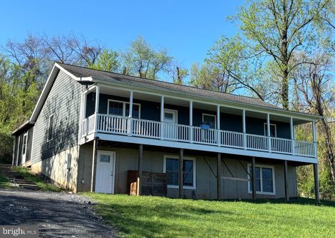 1033 MOUNTAIN HEIGHTS ROAD FRONT ROYAL VA 22630